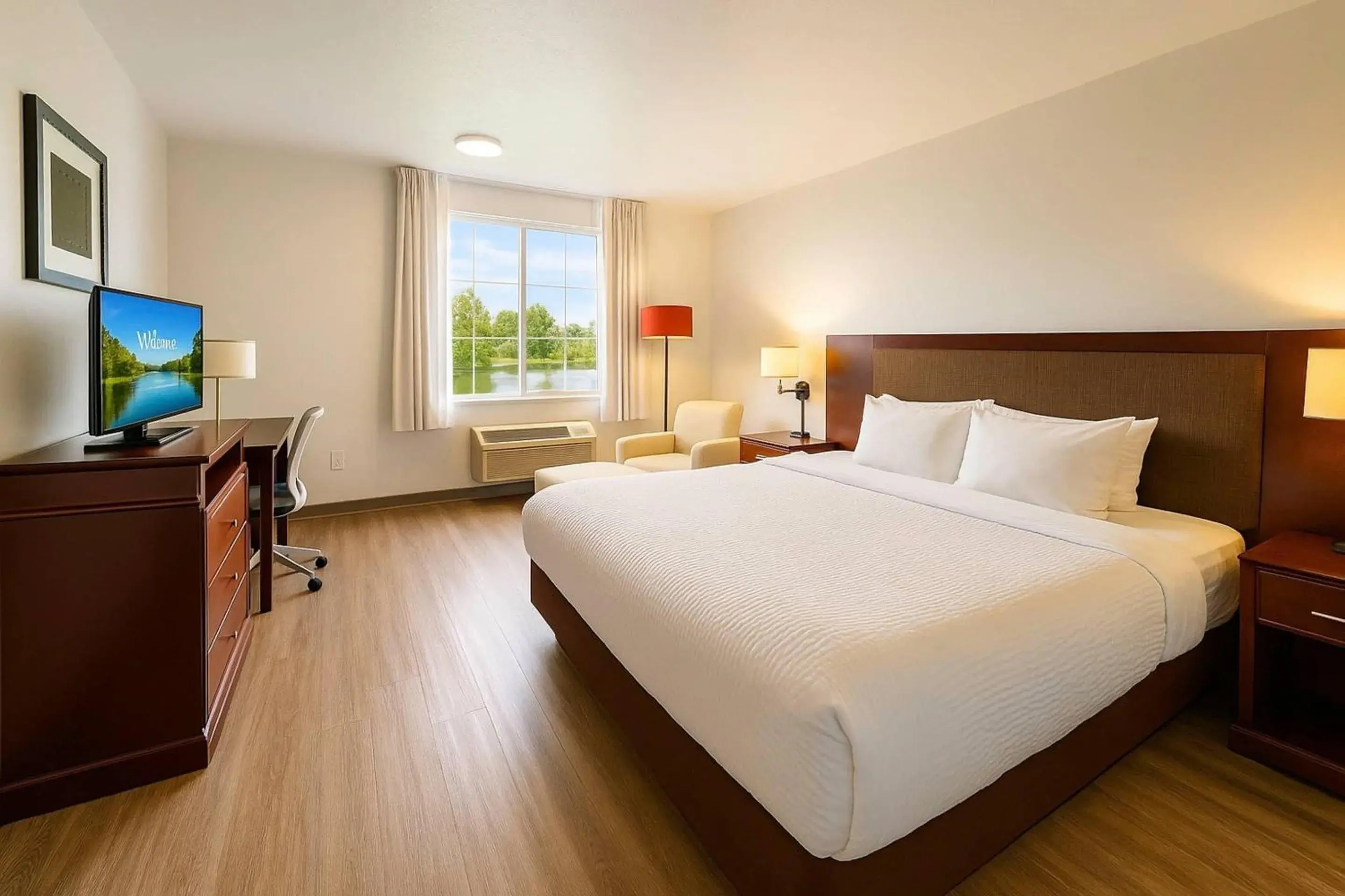 Bedroom, Bed in Clarion Inn Idaho Falls Riverfront Bedroom, Bed in Clarion Inn Idaho Falls Riverfront