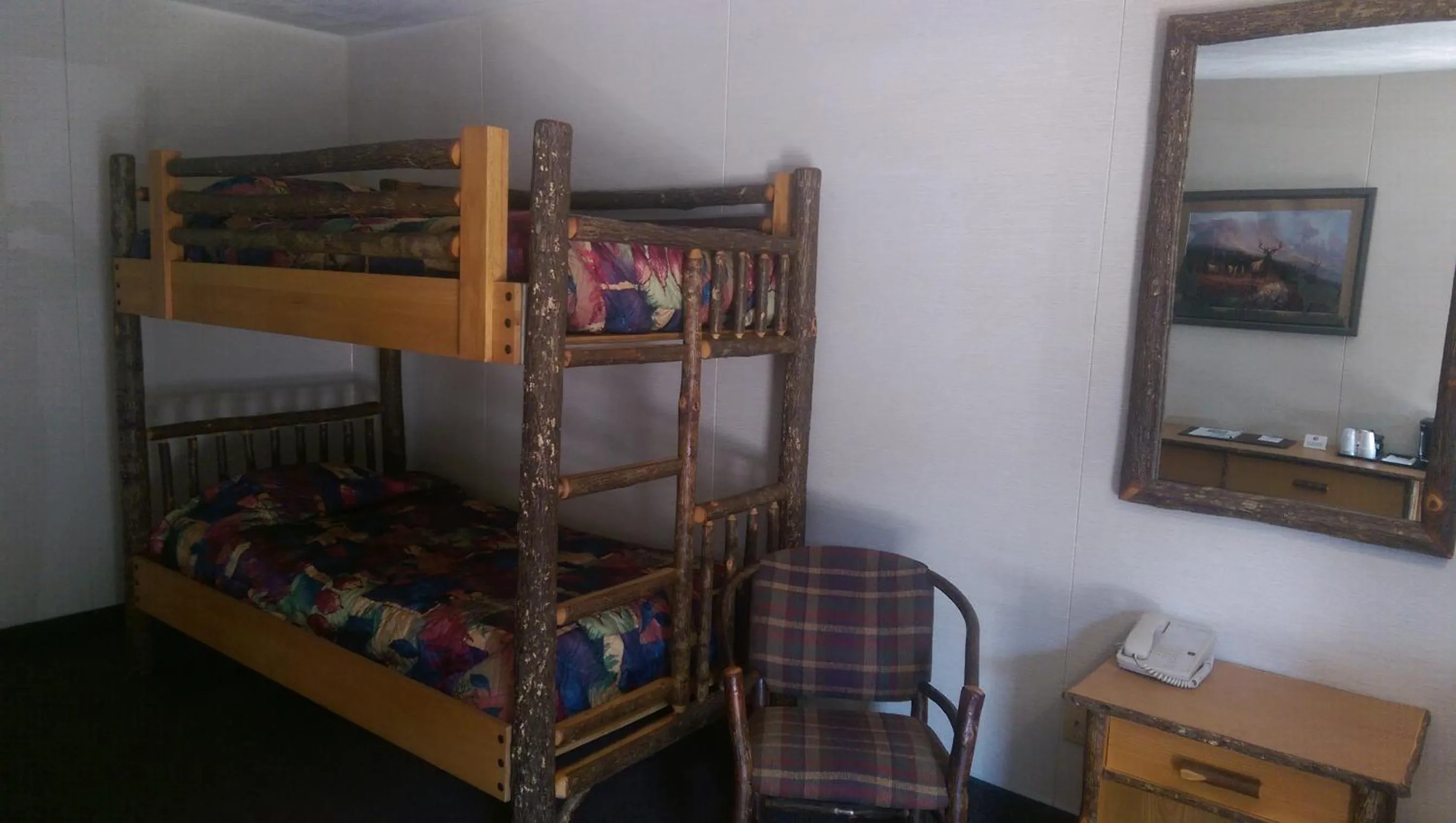 Bed in Rushmore Express & Suites