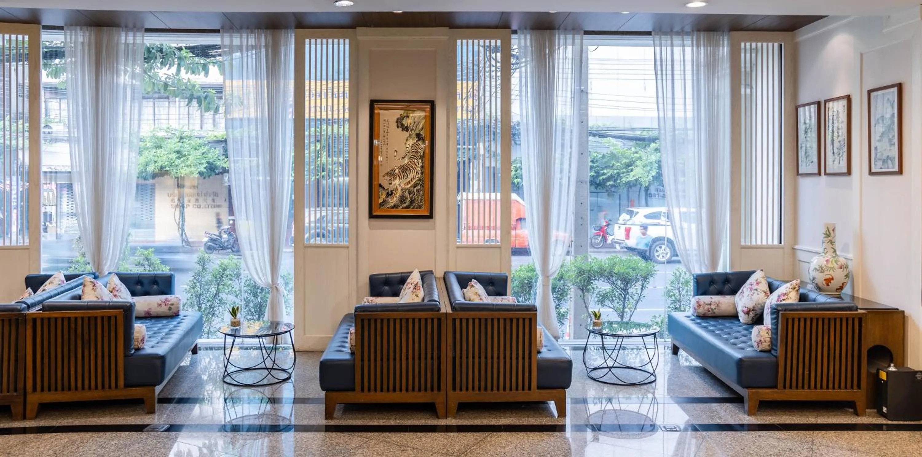 Lobby or reception in Grand China Bangkok