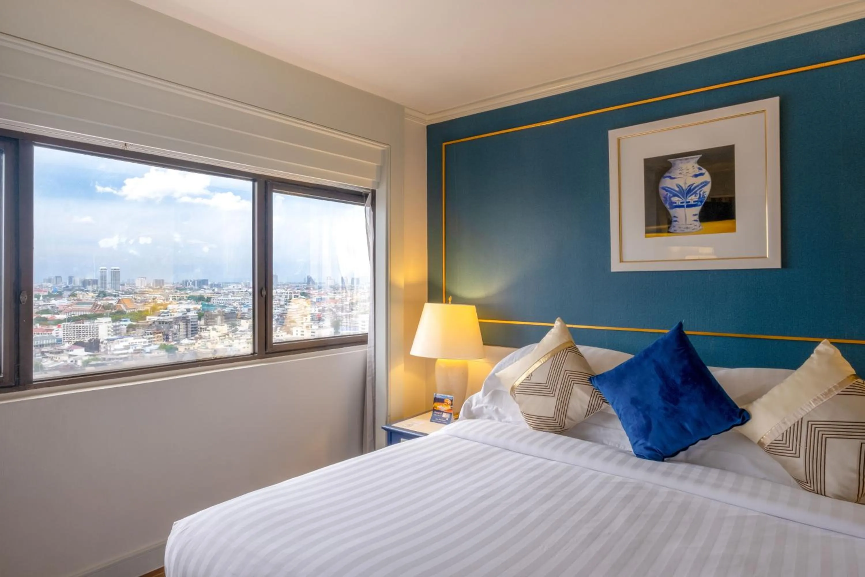 Bedroom, Bed in Grand China Bangkok