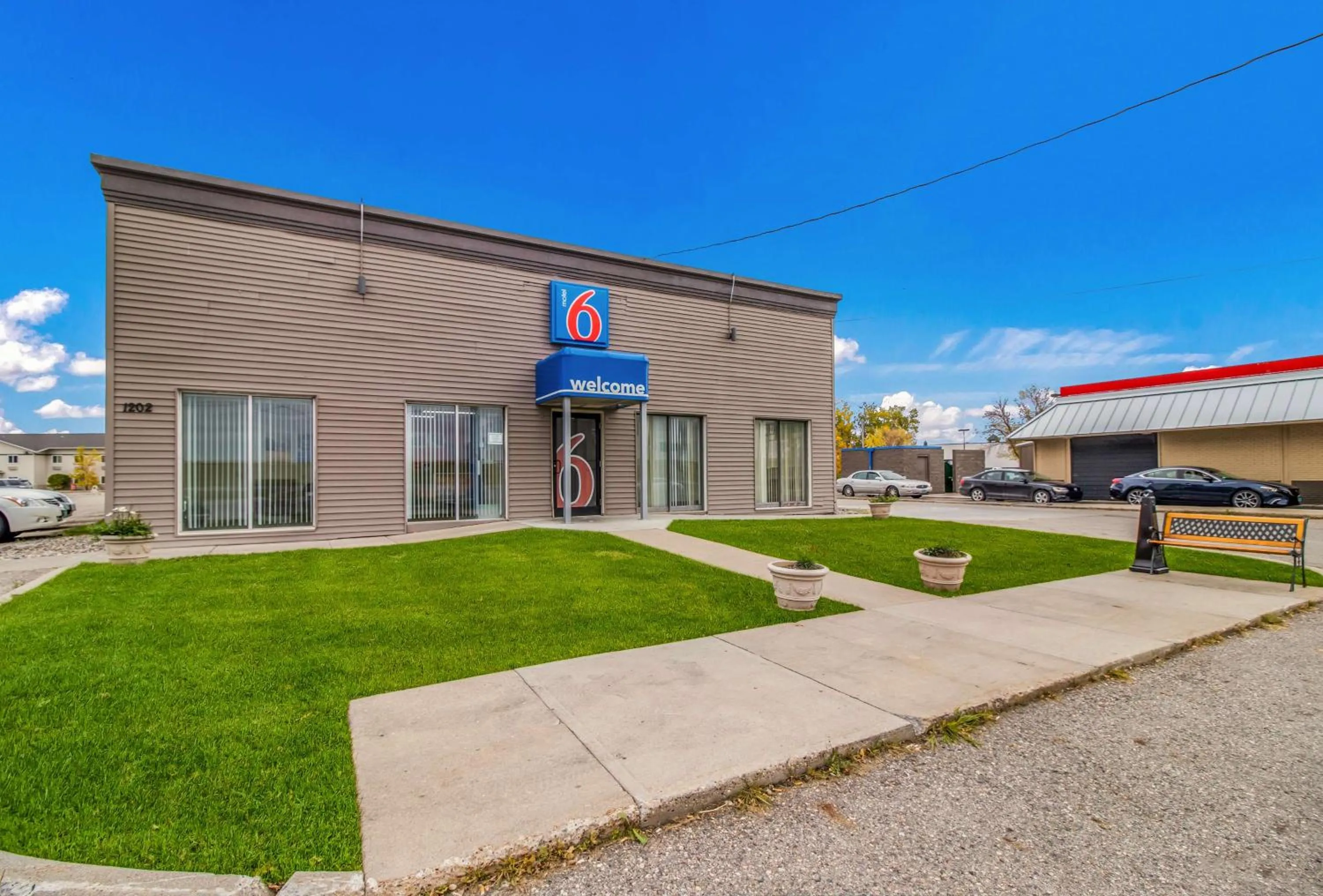 Property building in Motel 6-Fargo, ND - West Acres - North Fargo