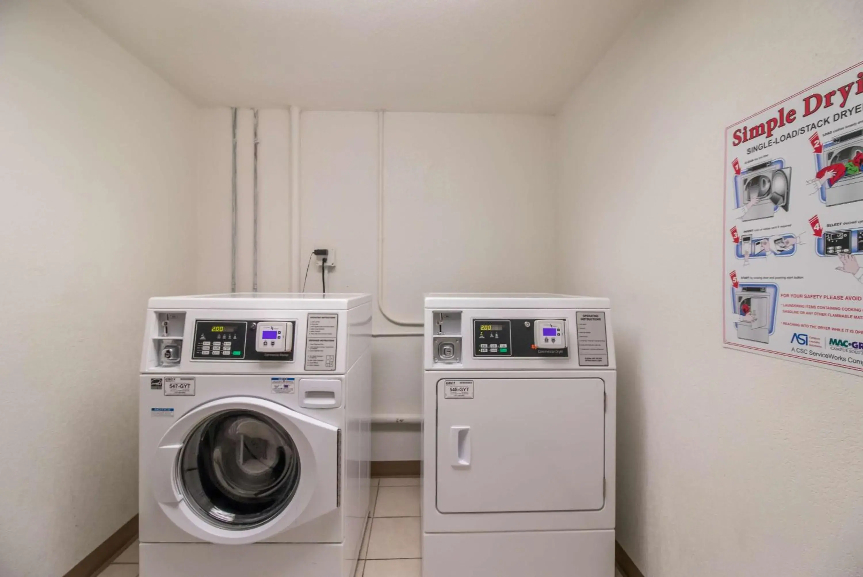 laundry, Kitchen/Kitchenette in Motel 6-Fargo, ND - West Acres - North Fargo