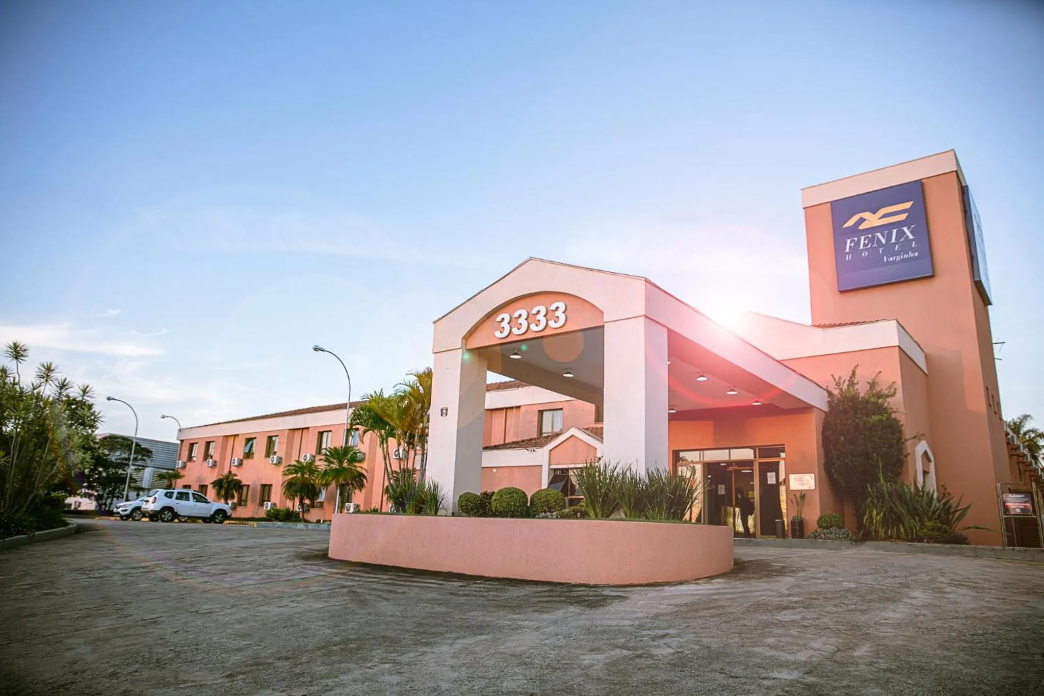 Facade/entrance in Fênix Hotel Varginha