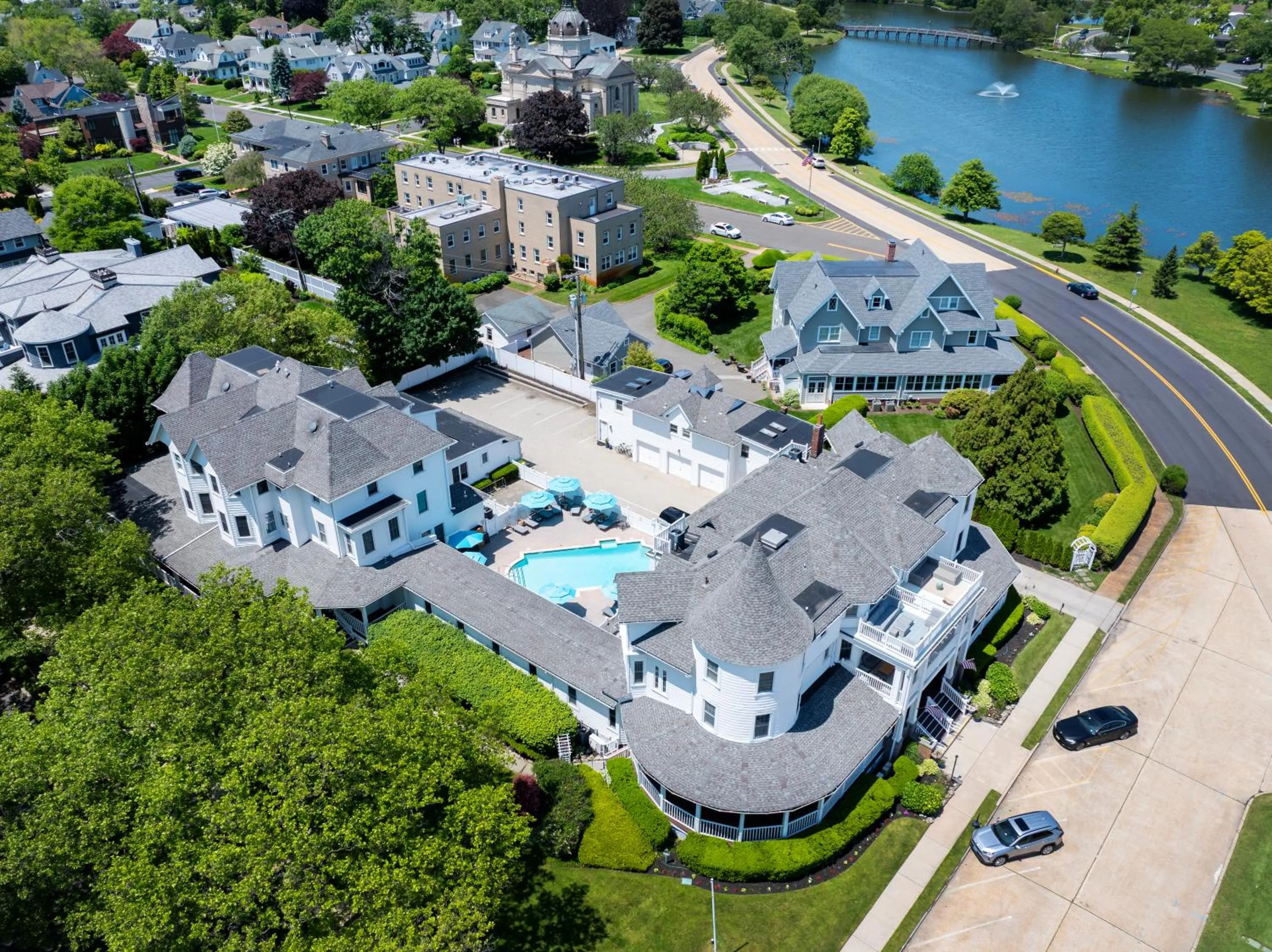 Property building in The Hewitt Wellington Hotel