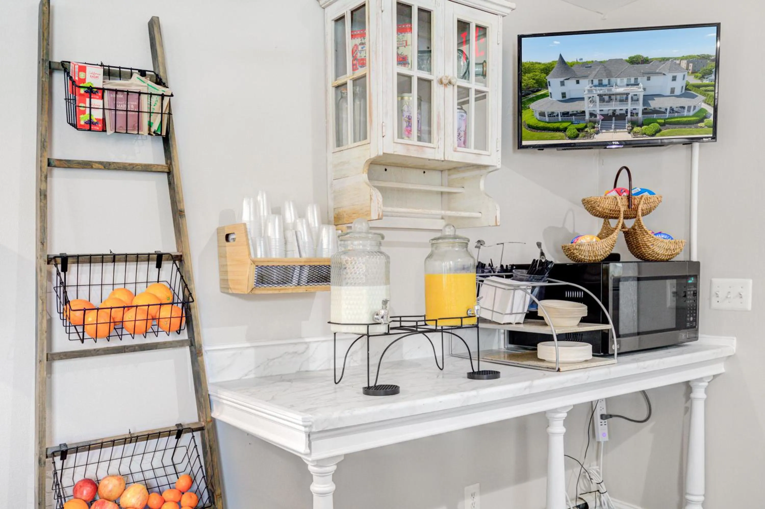 Breakfast in The Hewitt Wellington Hotel