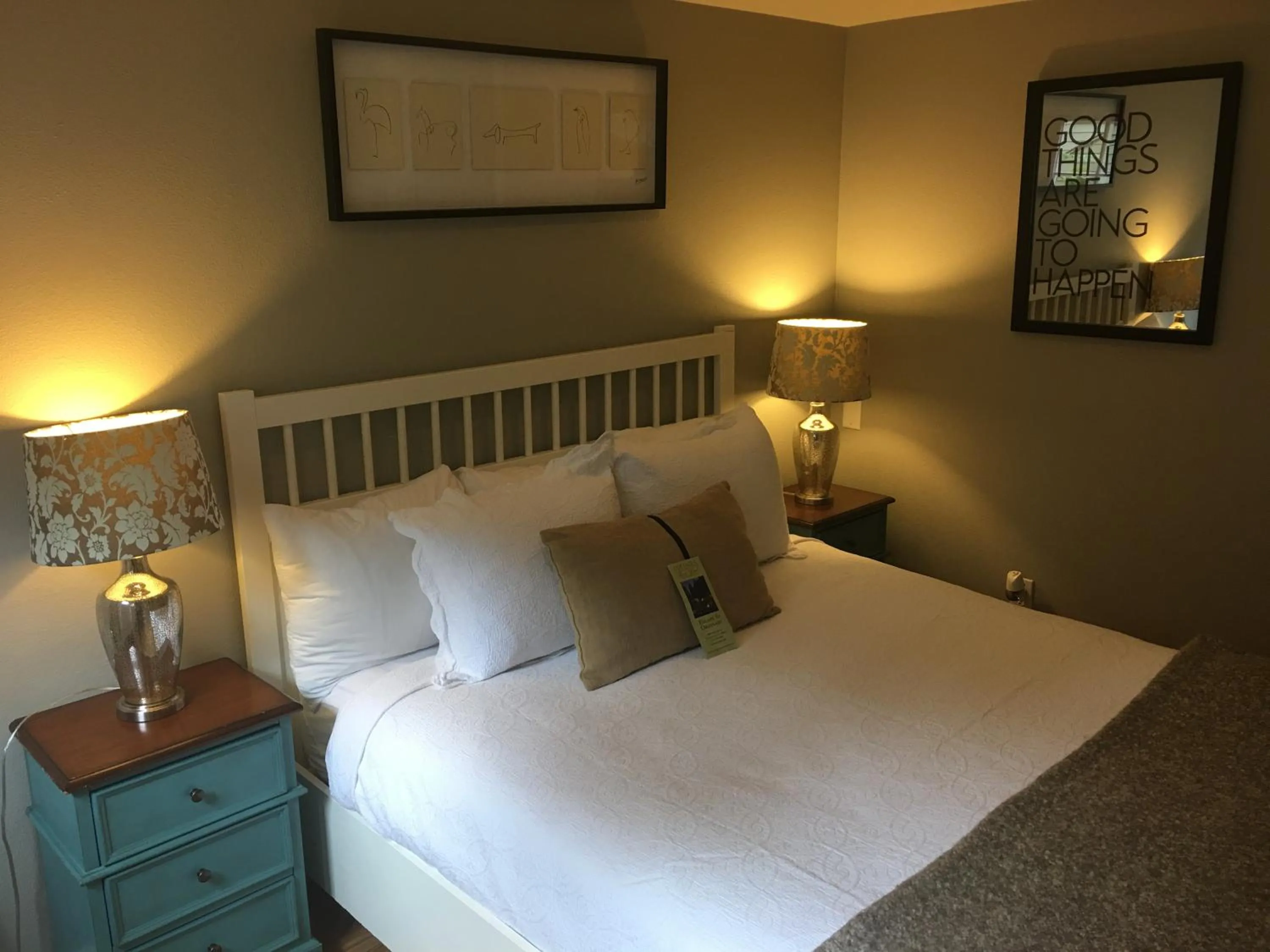 Bed in Cottages On River Road