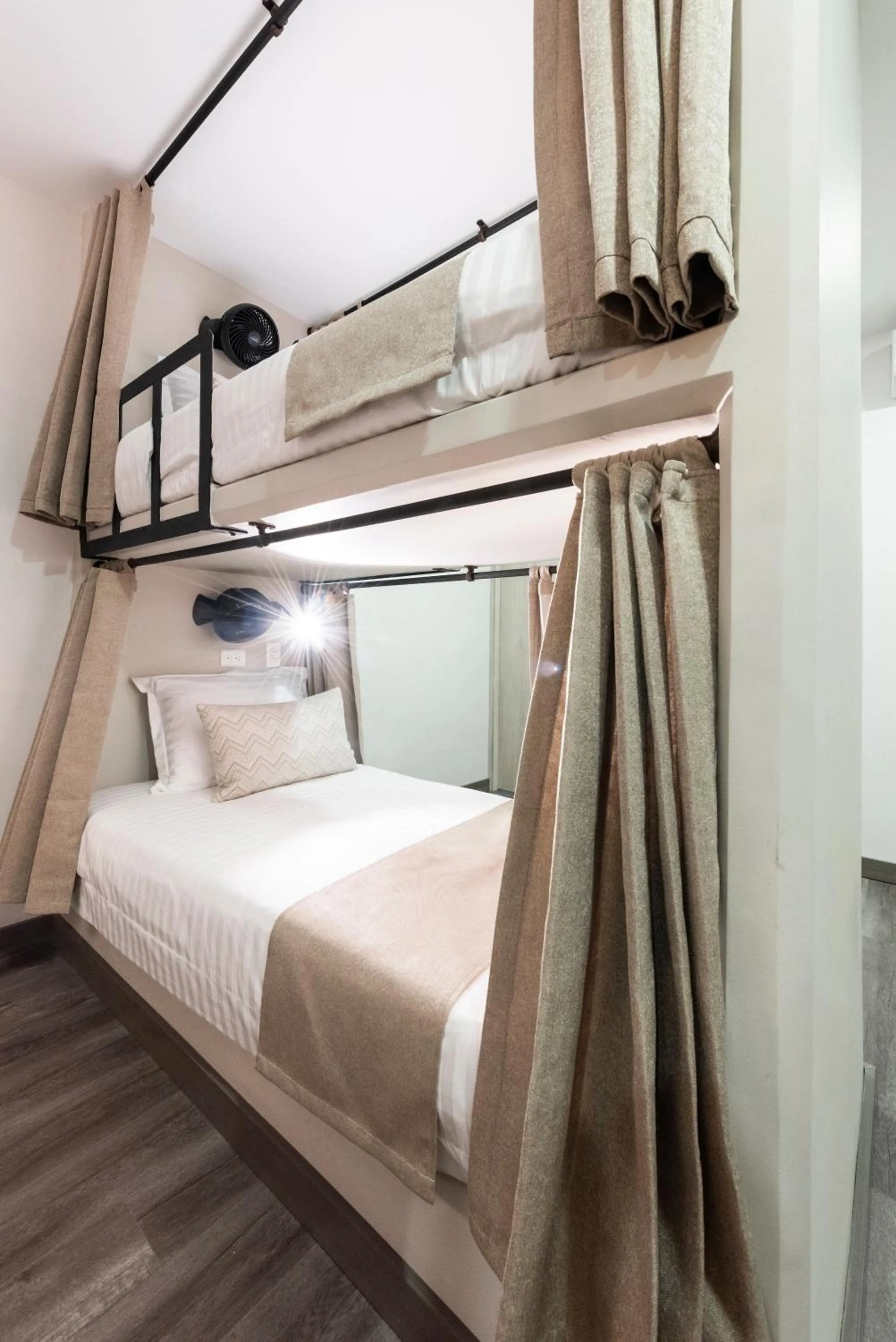 Bedroom, Bed in Medellín Vibes Hostel