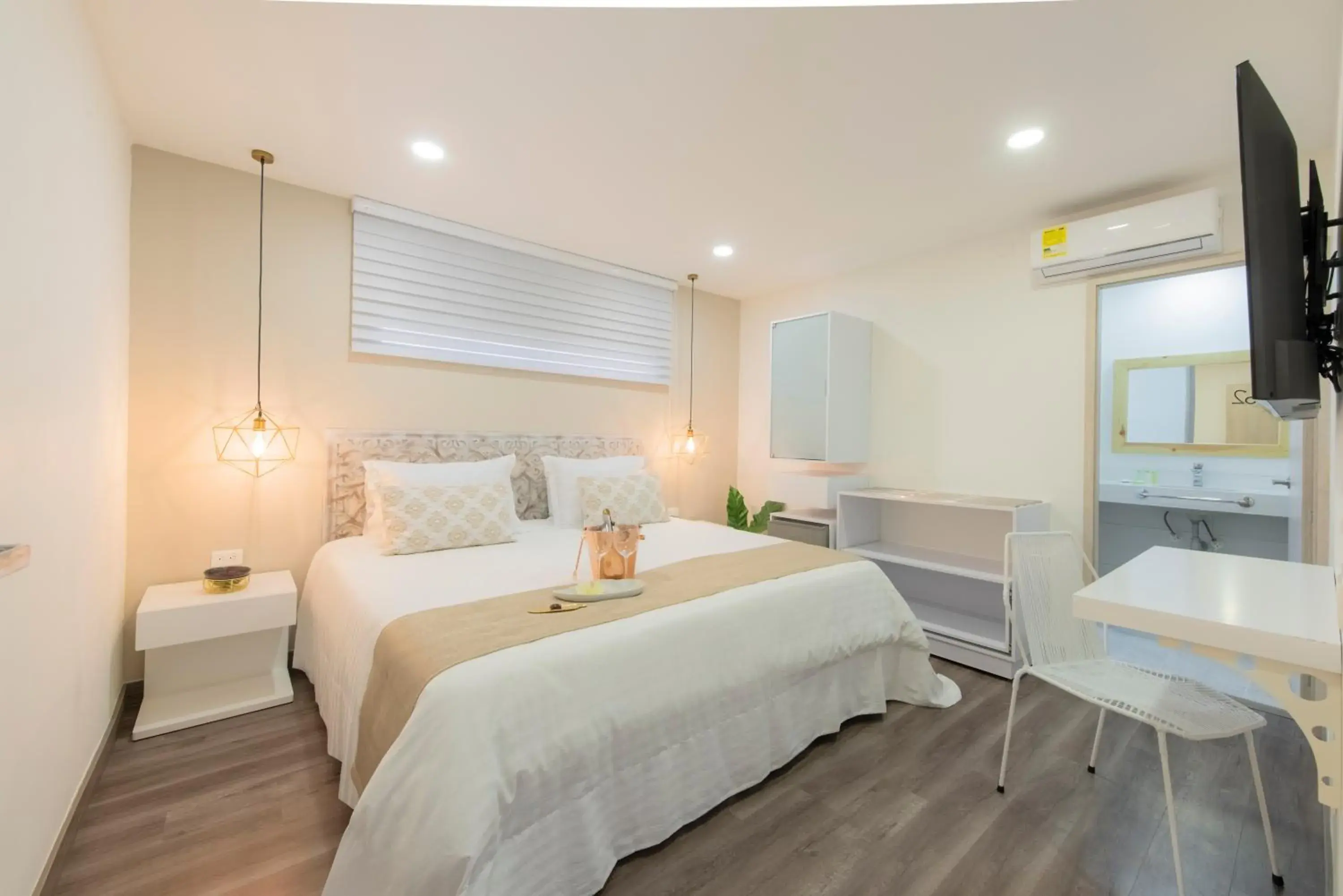 TV and multimedia, Bed in Medellín Vibes Hostel TV and multimedia, Bed in Medellín Vibes Hostel