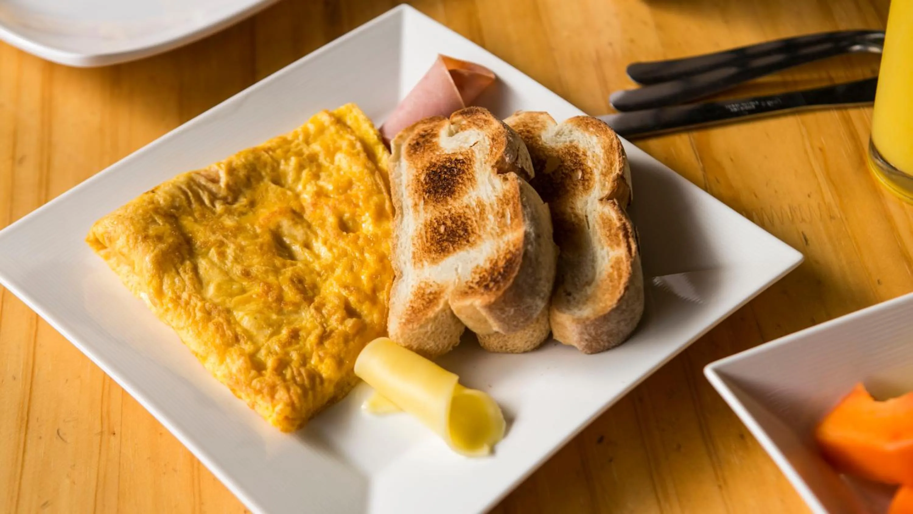 Breakfast in Medellín Vibes Hostel