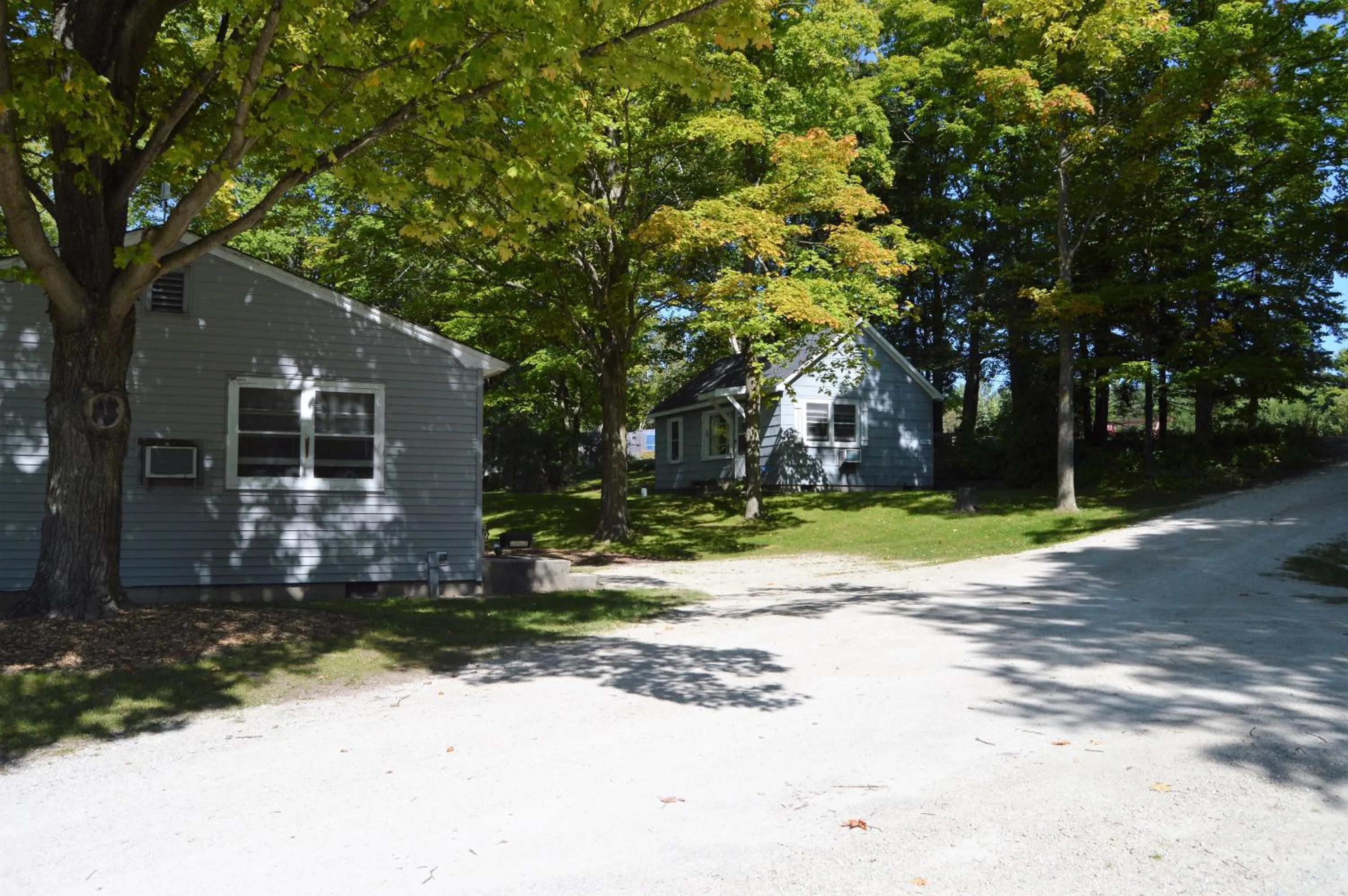 Property building in Baileys Sunset Cottages