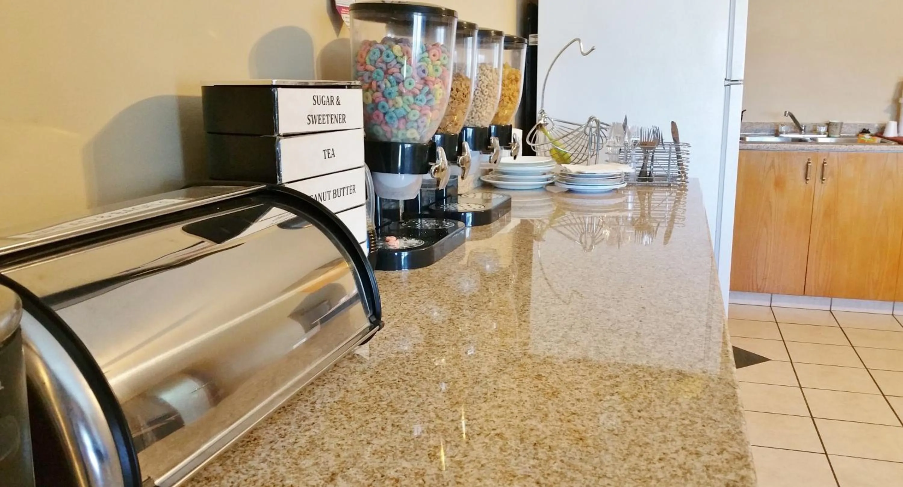 Food in Alpine Motel