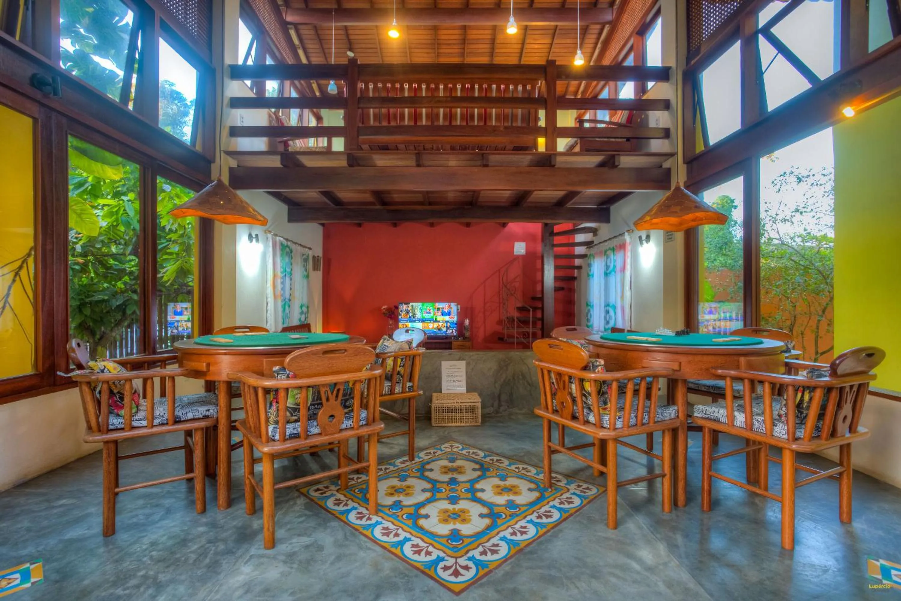 Communal lounge/ TV room in Pousada Maria Farinha