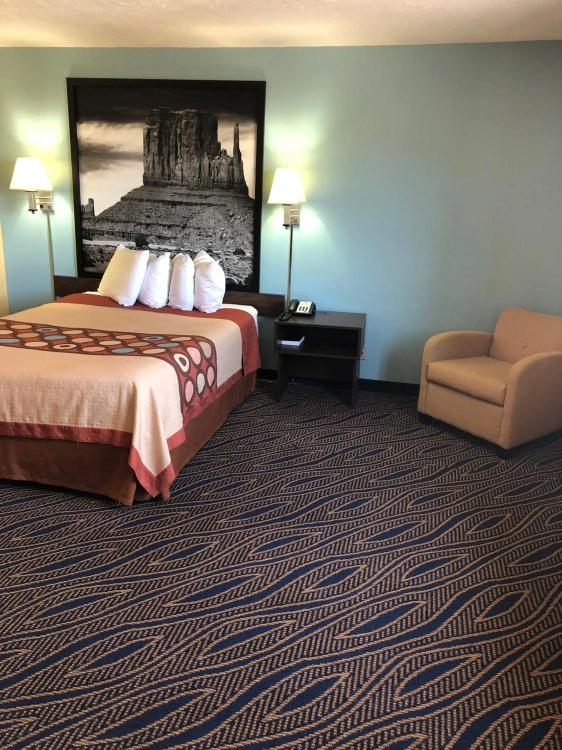 Bed in Super 8 by Wyndham Cedar City