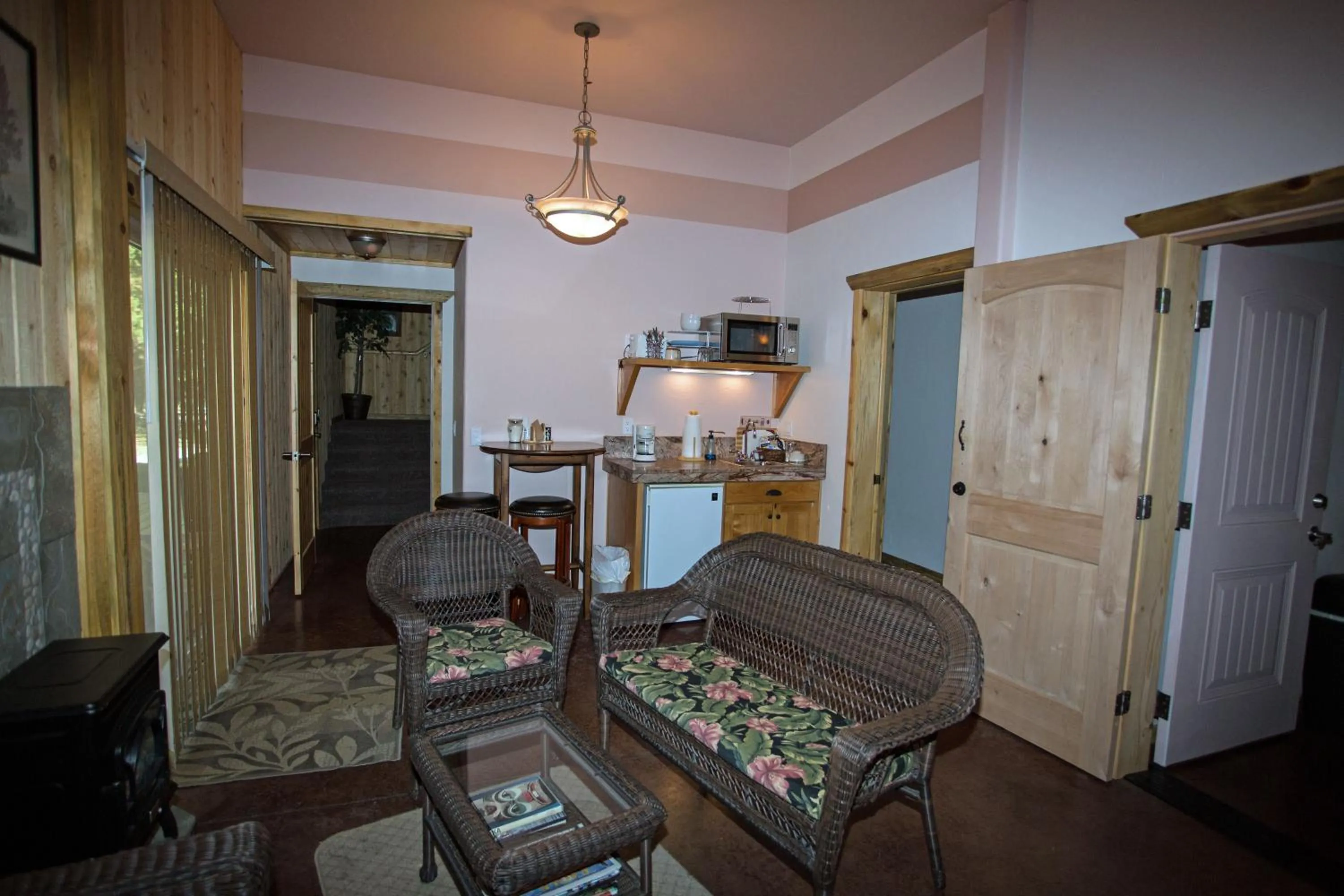 Kitchen or kitchenette in DiamondStone Guest Lodges