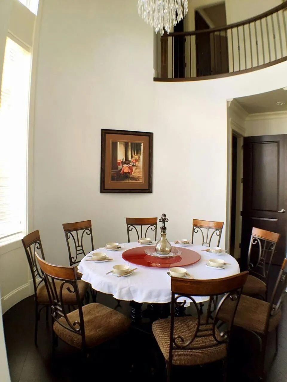 Dining area in Sunny Island by White Rock B&B