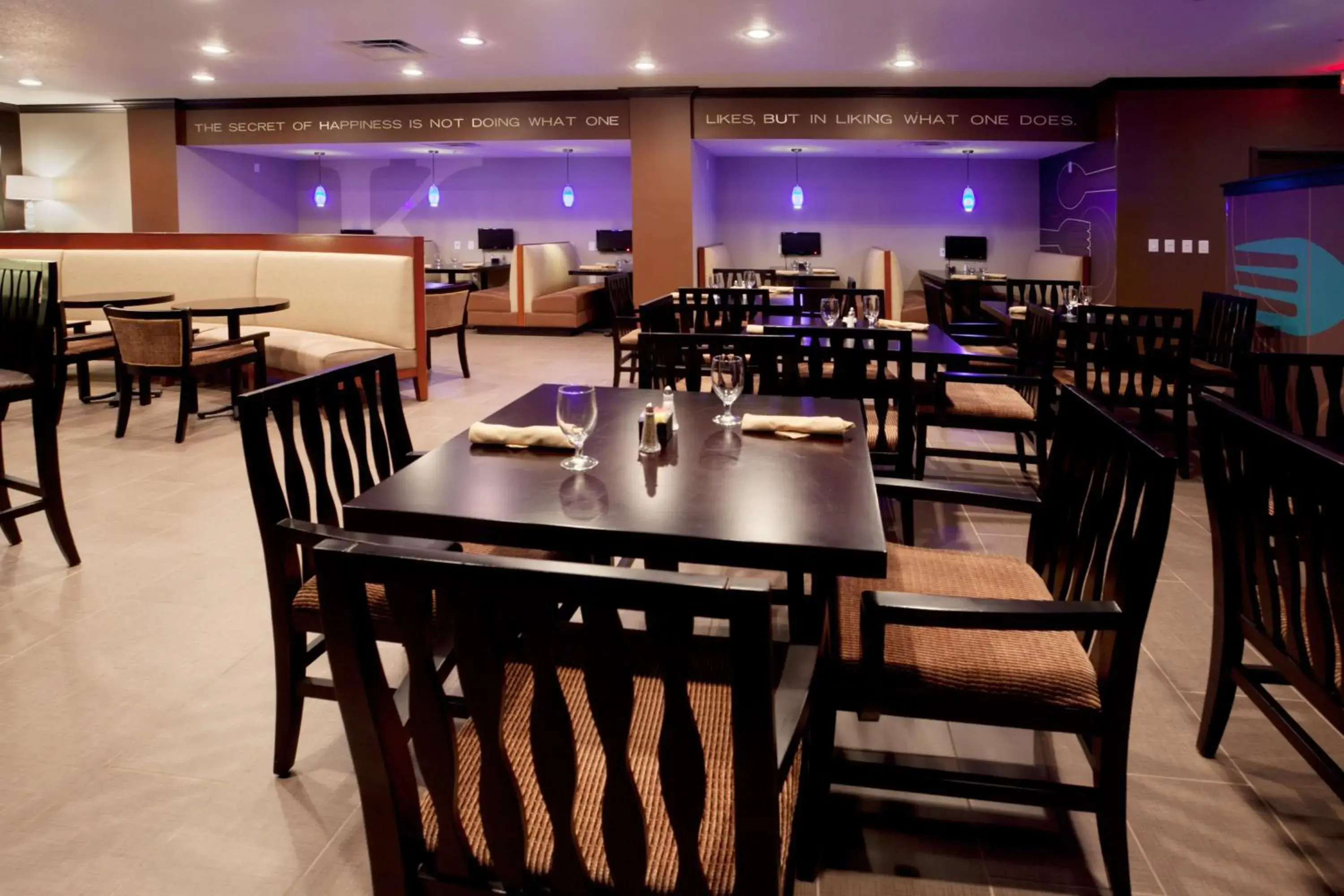 Restaurant/places to eat in Holiday Inn San Antonio North Stone Oak Area by IHG-Newly Renovated Restaurant/places to eat in Holiday Inn San Antonio North Stone Oak Area by IHG-Newly Renovated