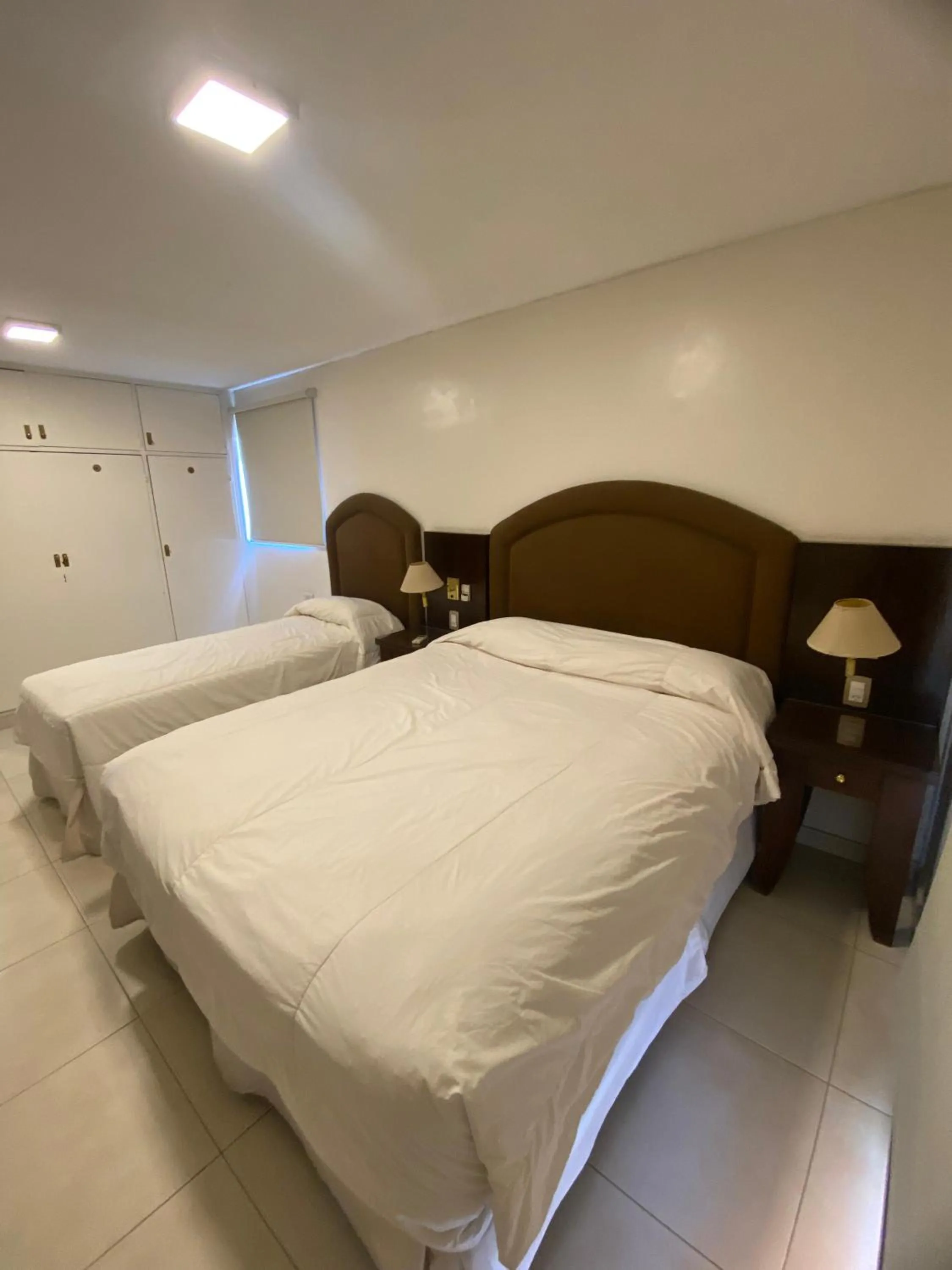 Bedroom, Bed in Hotel Metropol