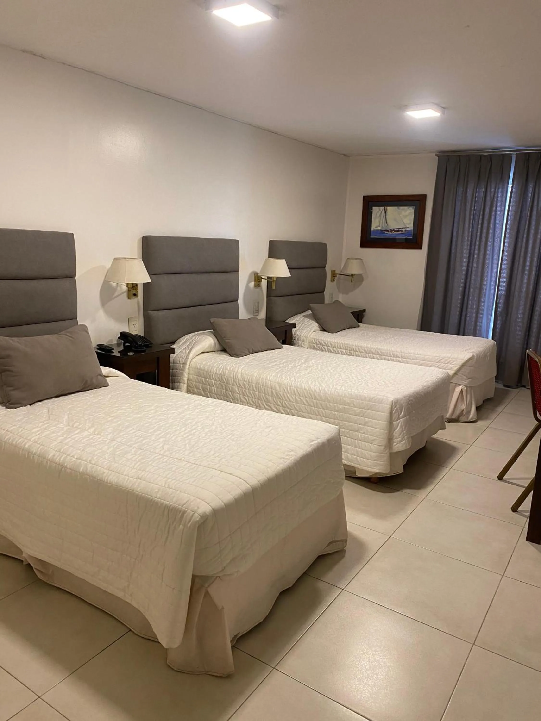 Bedroom, Bed in Hotel Metropol