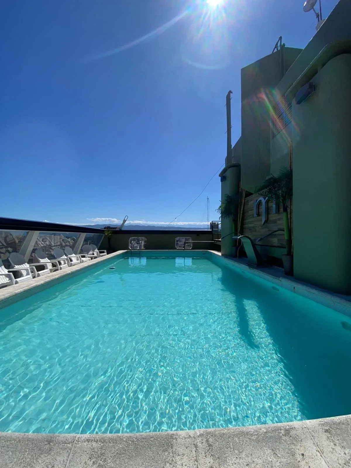 Swimming pool in Hotel Metropol