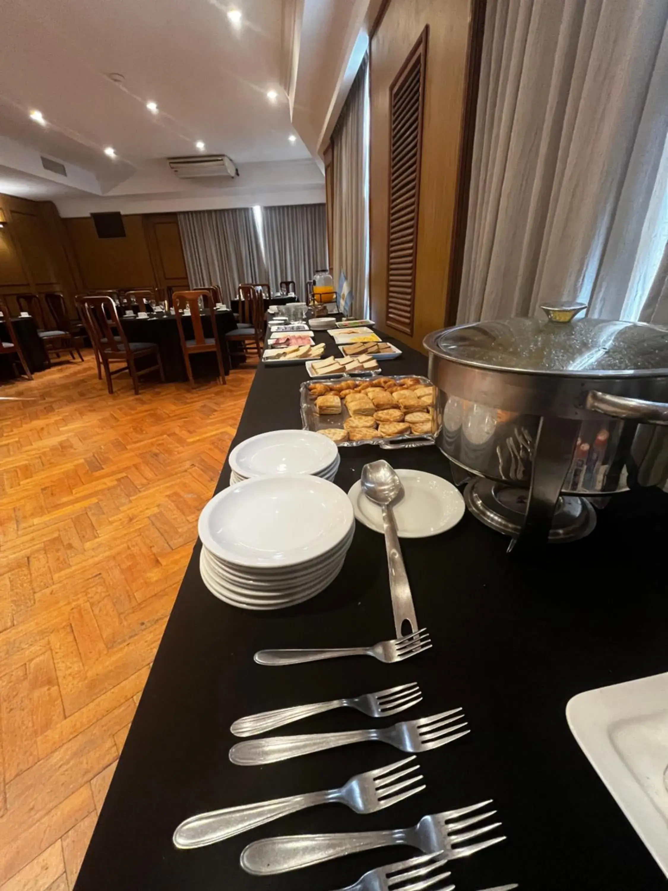 Restaurant/places to eat in Hotel Catalinas Tucuman Restaurant/places to eat in Hotel Catalinas Tucuman