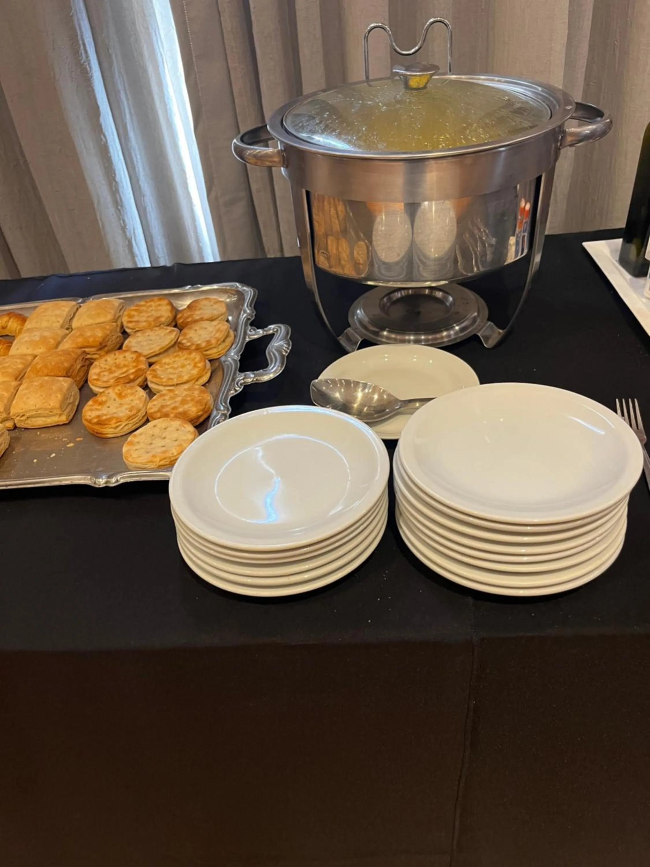 Restaurant/places to eat in Hotel Catalinas Tucuman