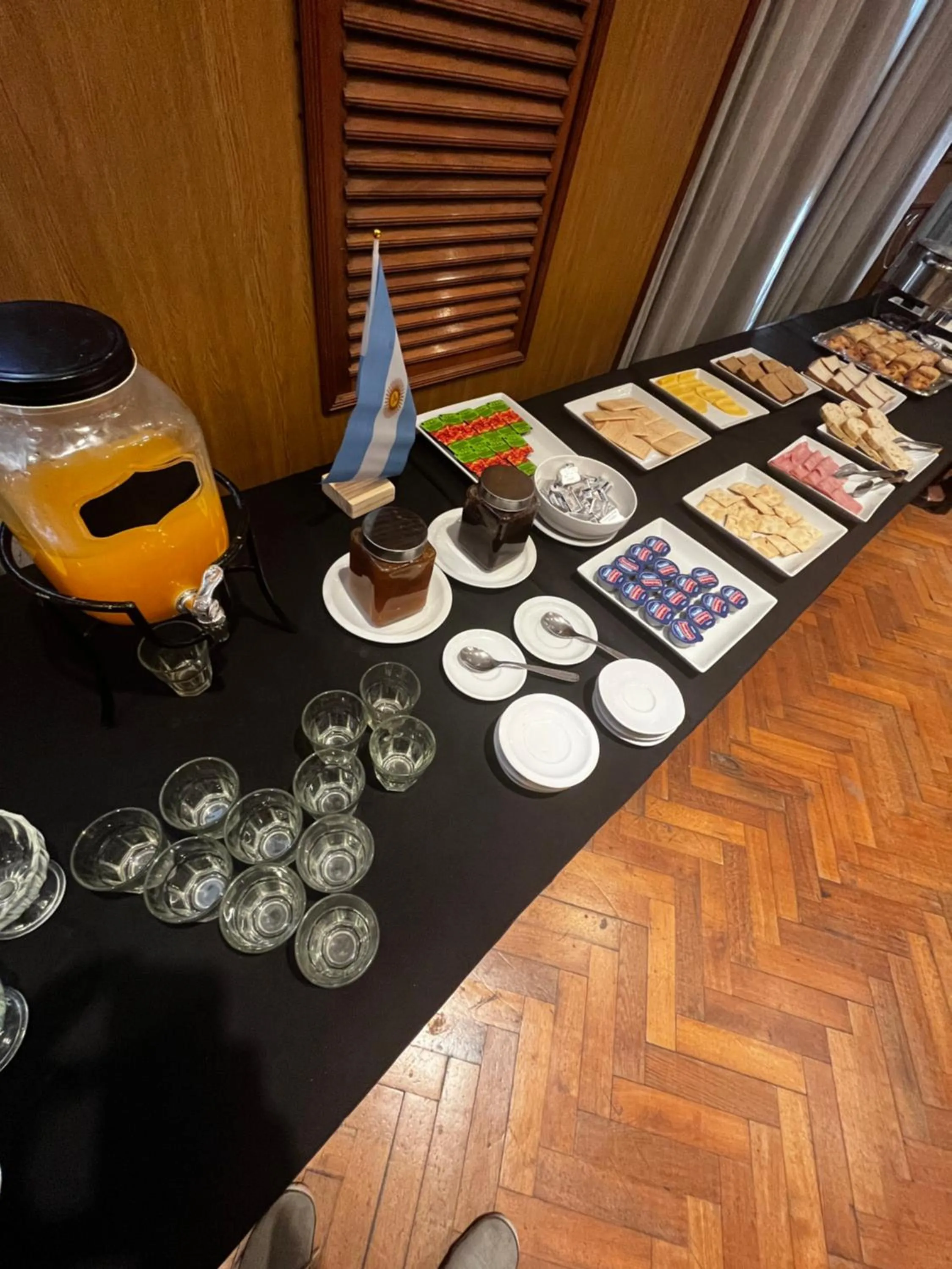 Restaurant/places to eat in Hotel Catalinas Tucuman