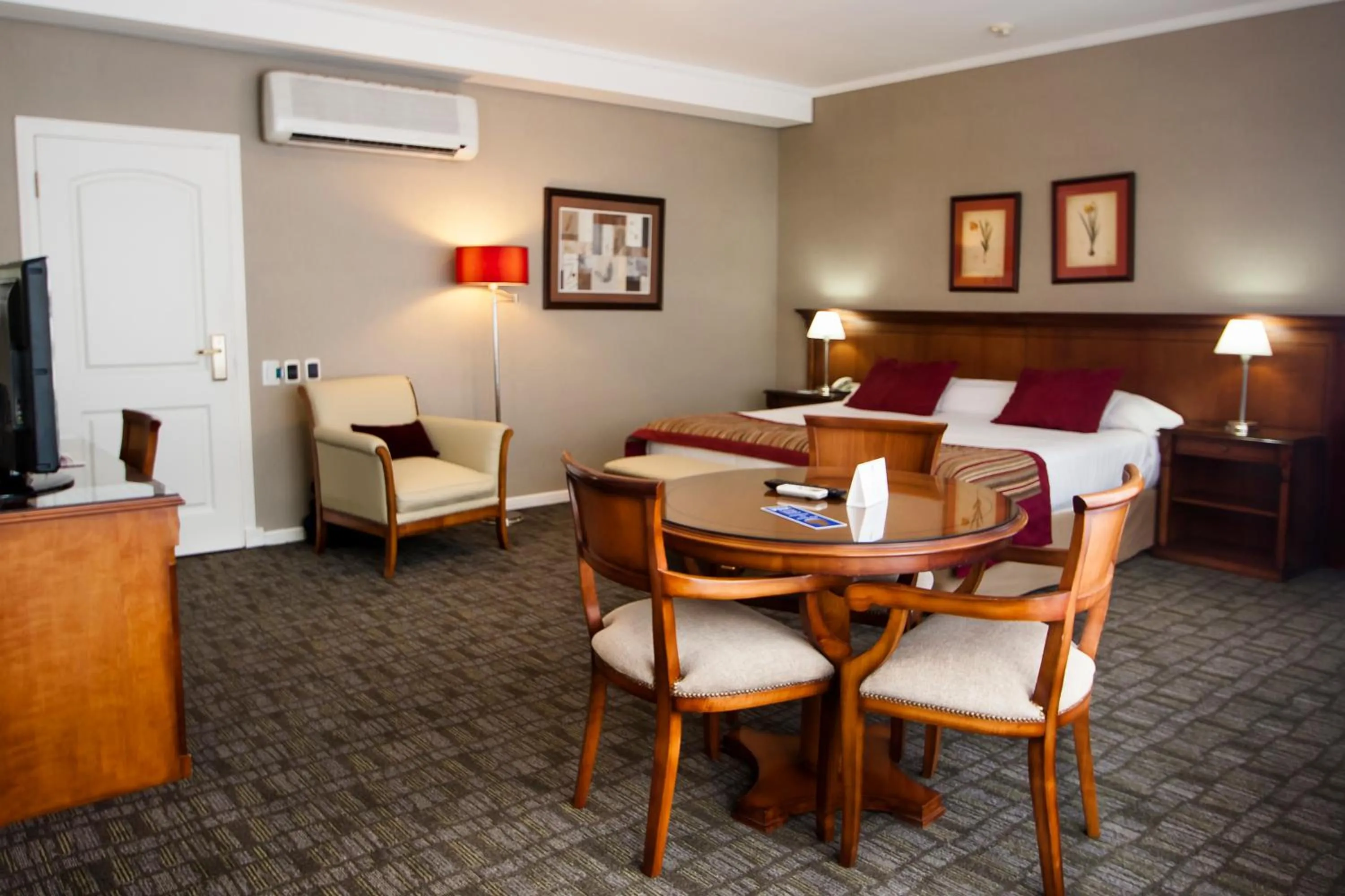 Bed in Tucuman Center Suites&Business