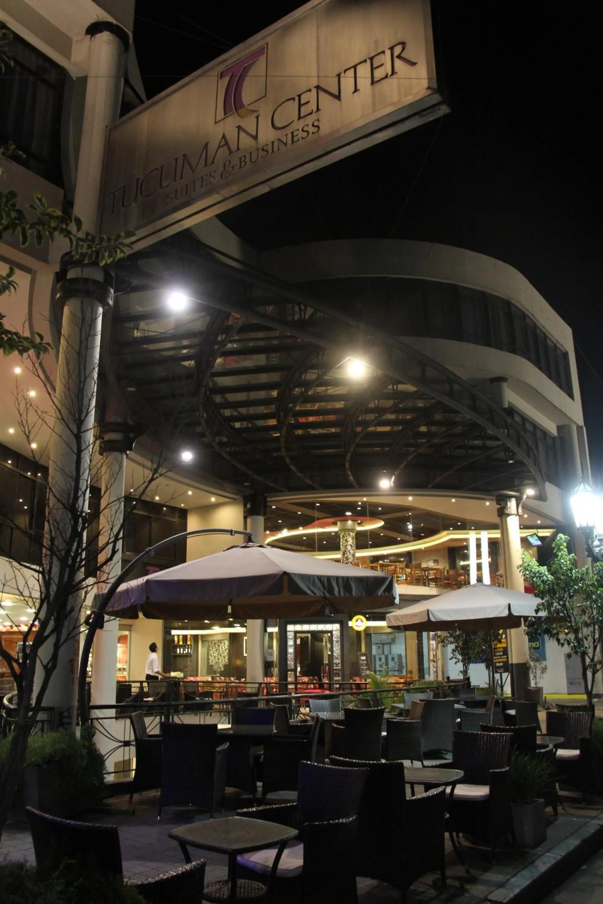 Facade/entrance in Tucuman Center Suites&Business
