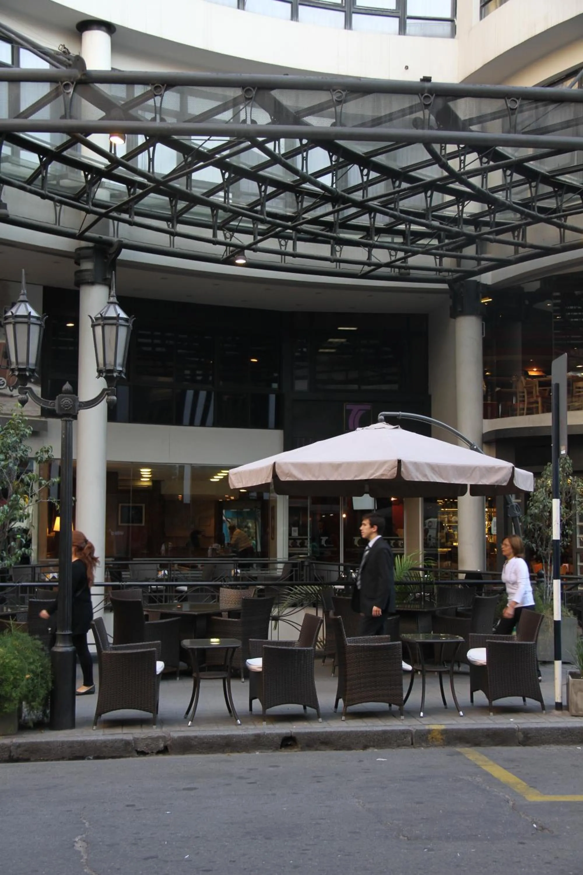 Facade/entrance in Tucuman Center Suites&Business