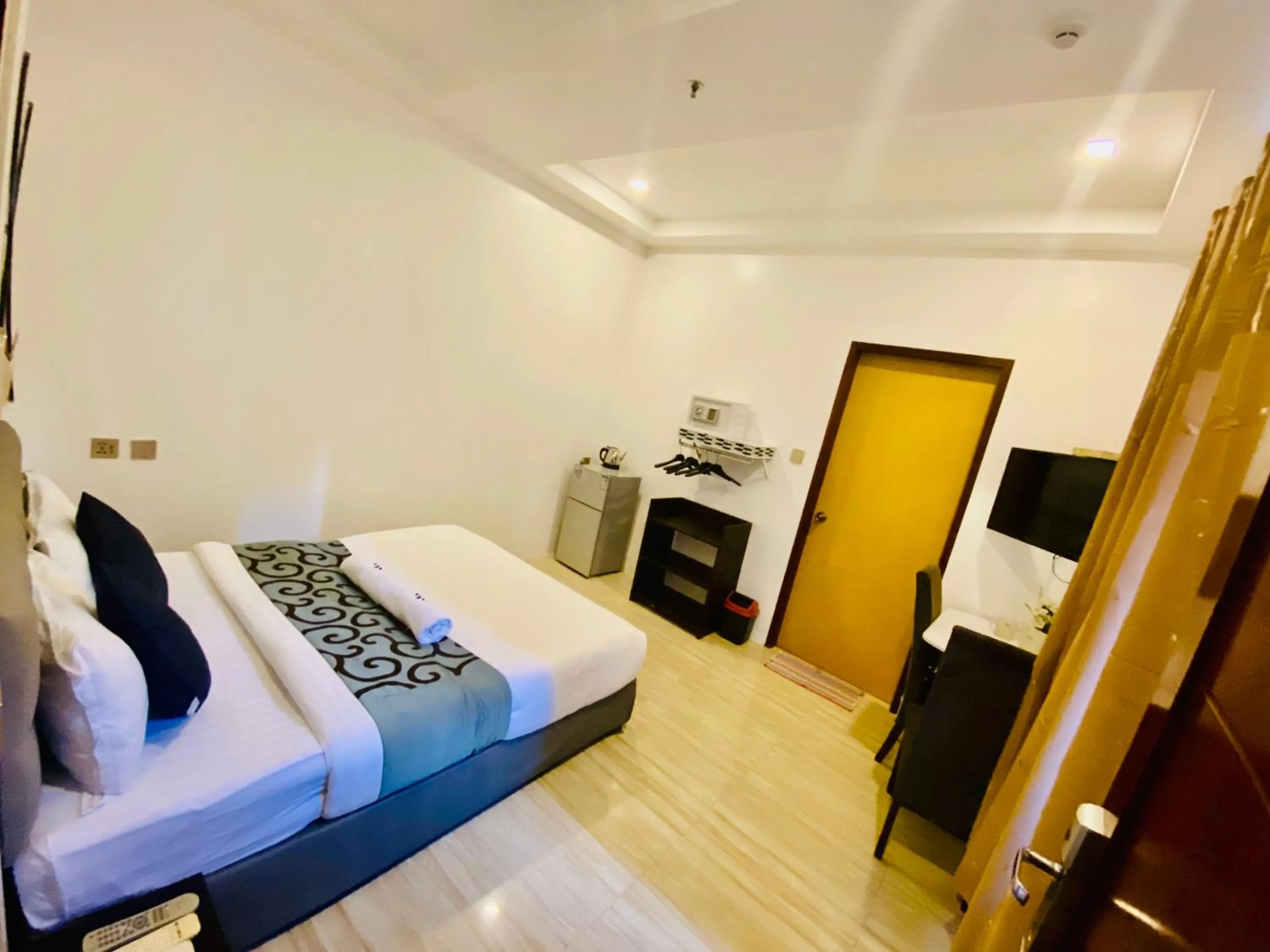Bedroom, Bed in Mirage Suites de Boracay