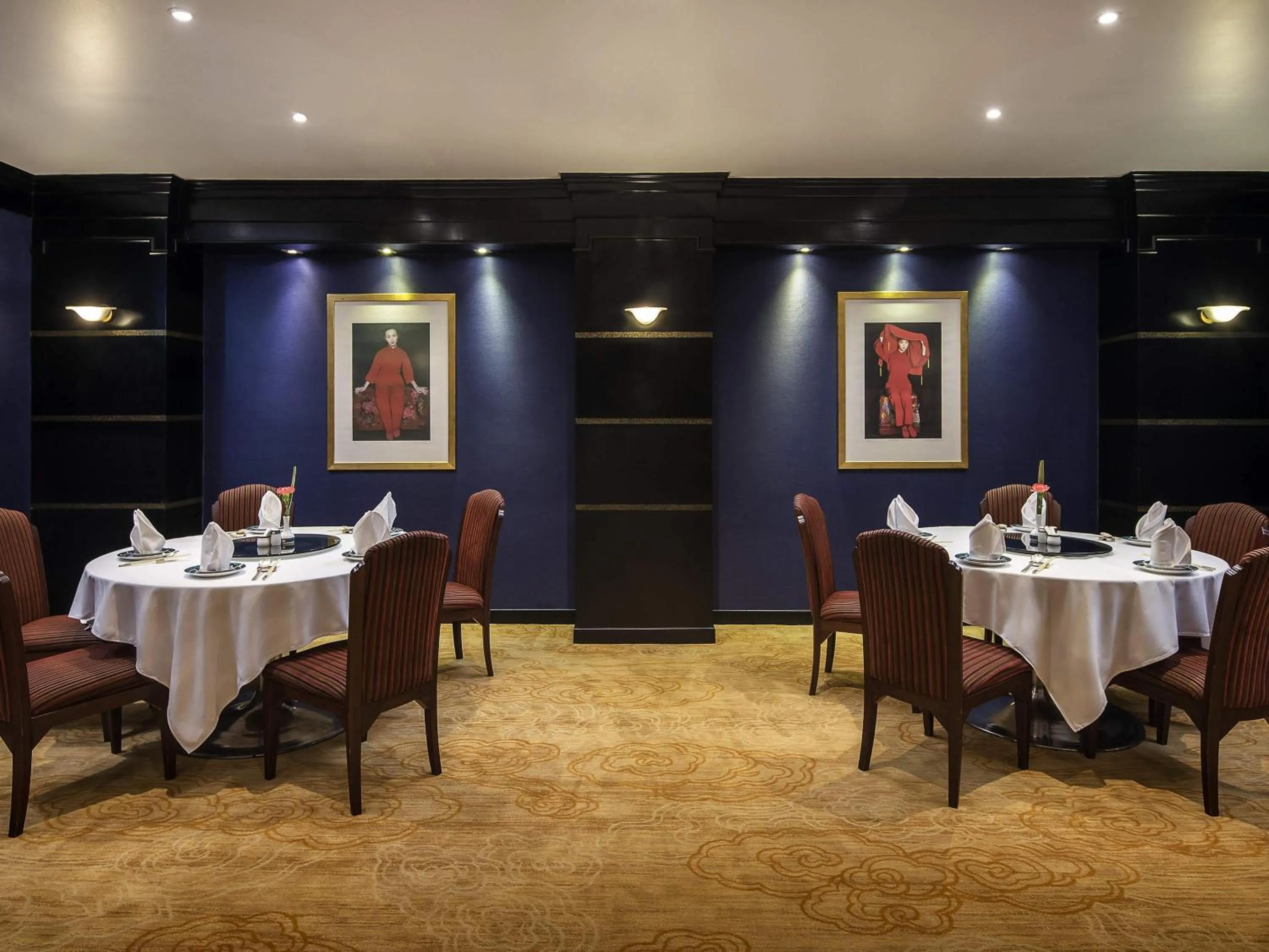 Restaurant/places to eat in Novotel Bangkok Bangna