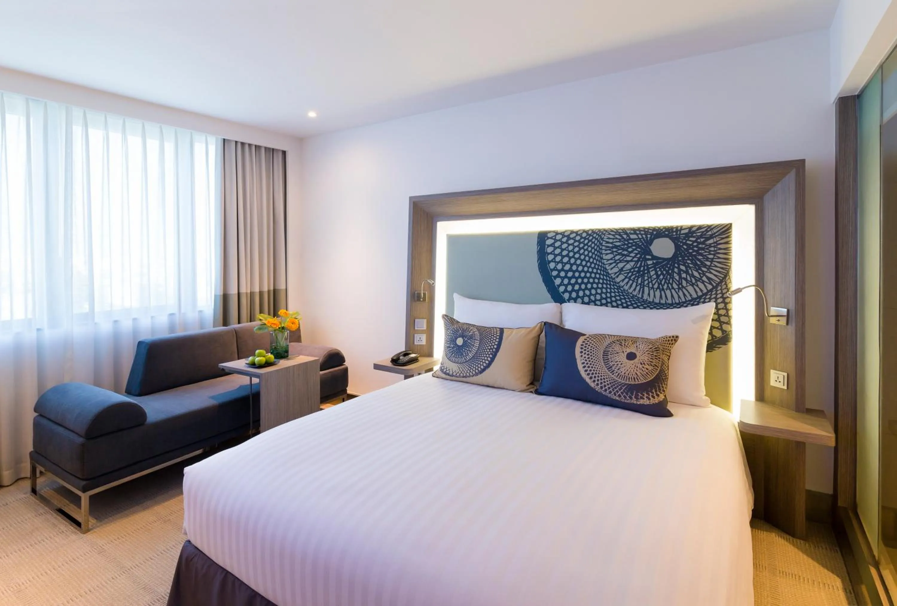 Bed in Novotel Bangkok Bangna