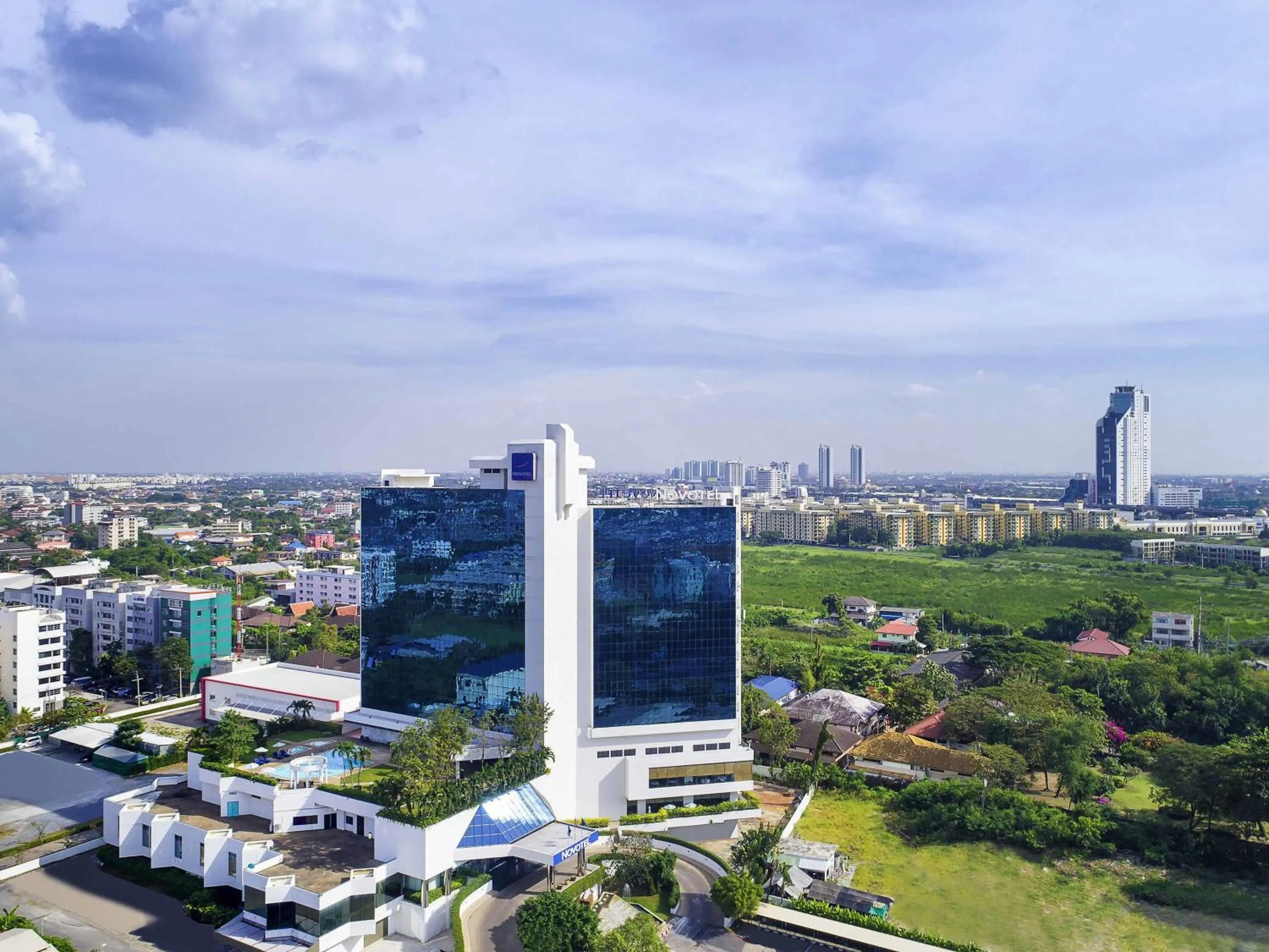 Property building in Novotel Bangkok Bangna