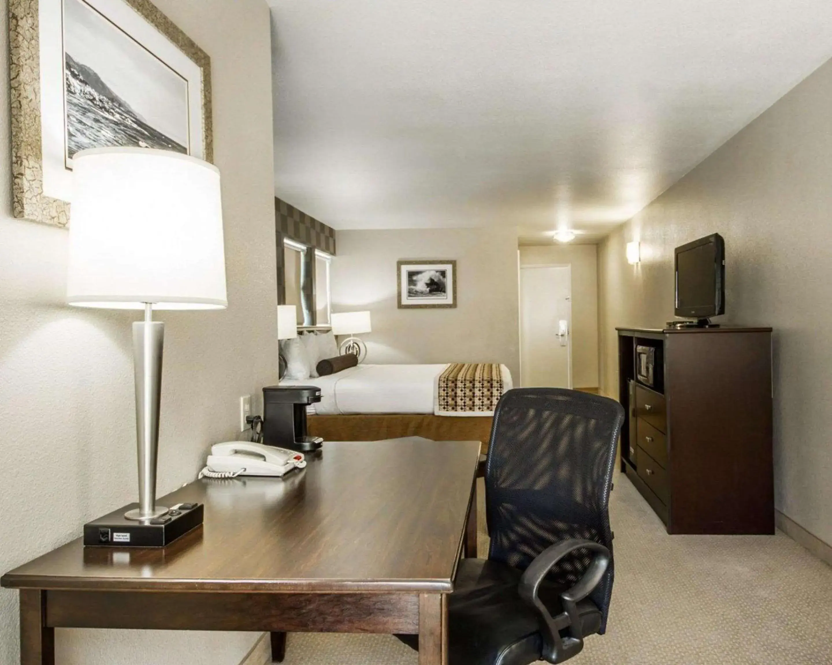 Bedroom in Hotel Med Park, an Ascend Collection Hotel Bedroom in Hotel Med Park, an Ascend Collection Hotel