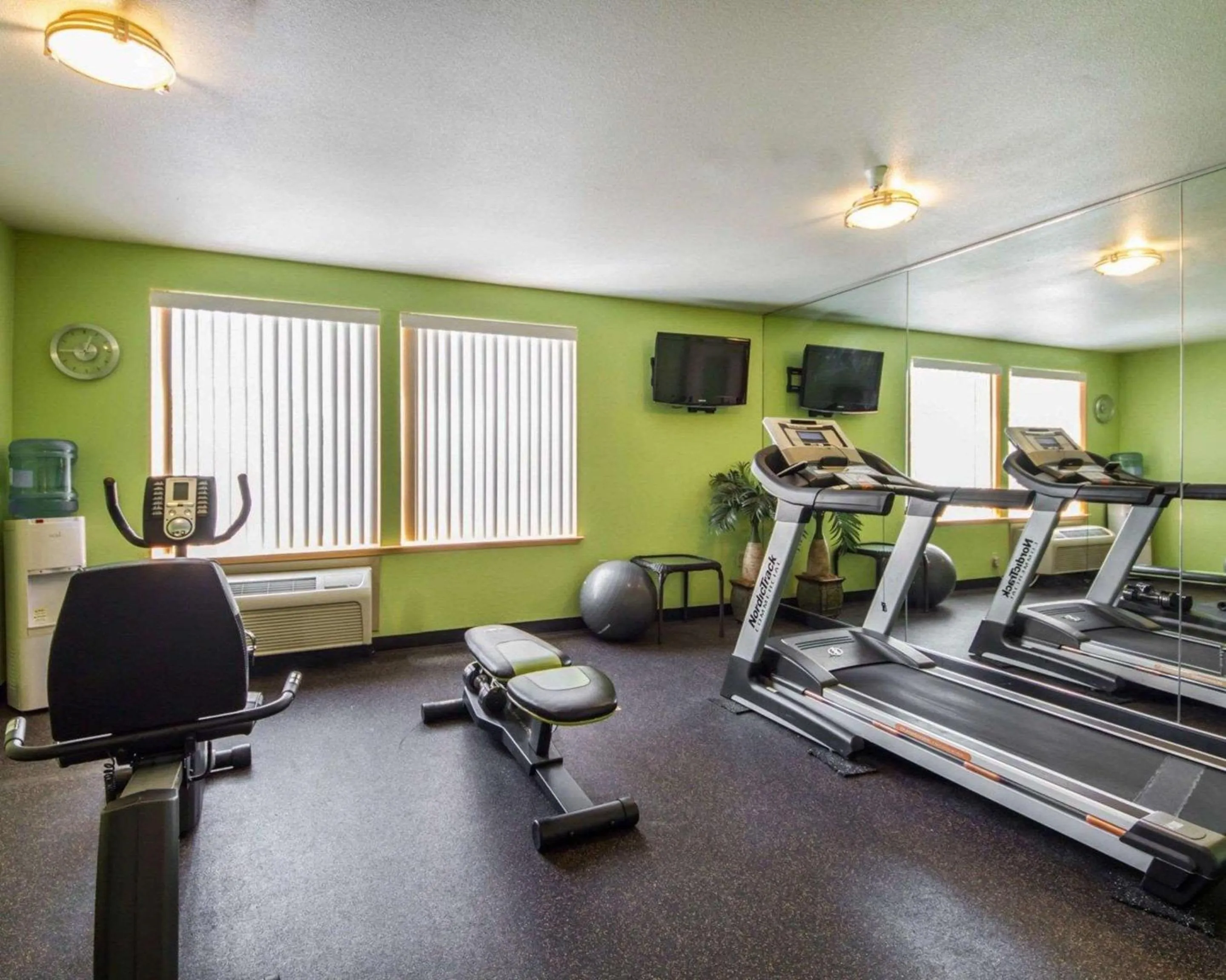Fitness centre/facilities in Hotel Med Park, an Ascend Collection Hotel