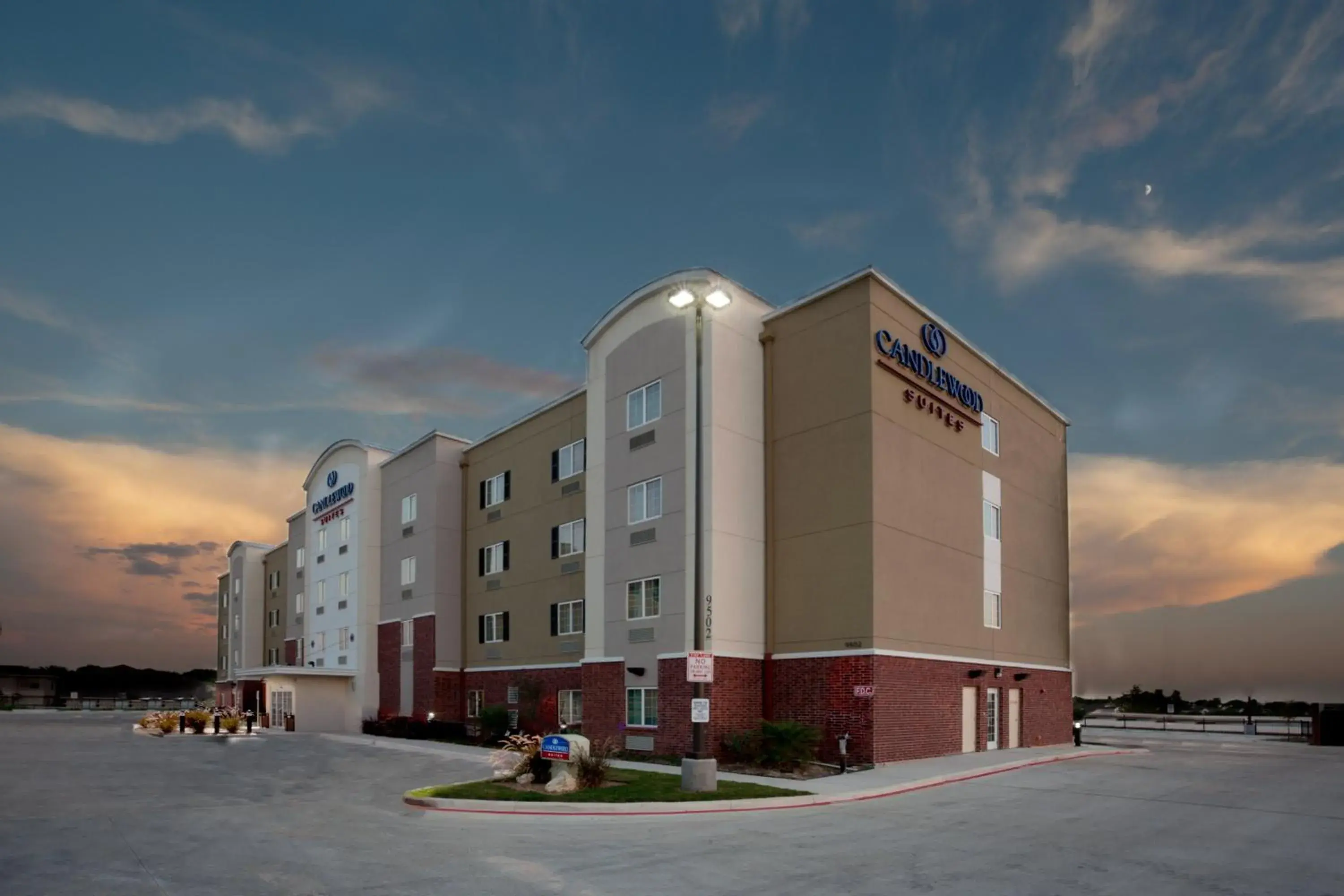 Property building in Candlewood Suites San Antonio NW Near SeaWorld by IHG Property building in Candlewood Suites San Antonio NW Near SeaWorld by IHG