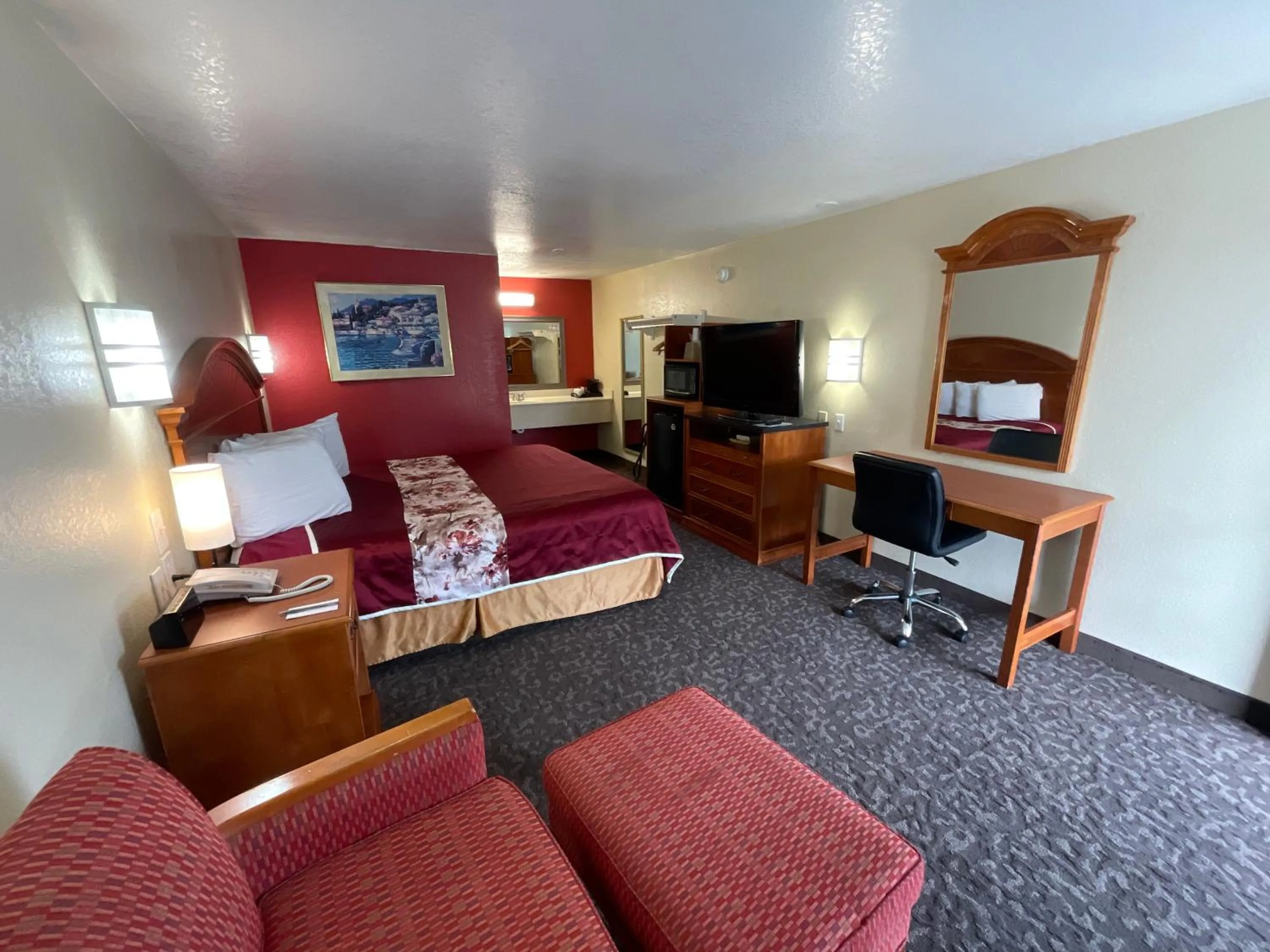 Bed in Knights Inn Punta Gorda