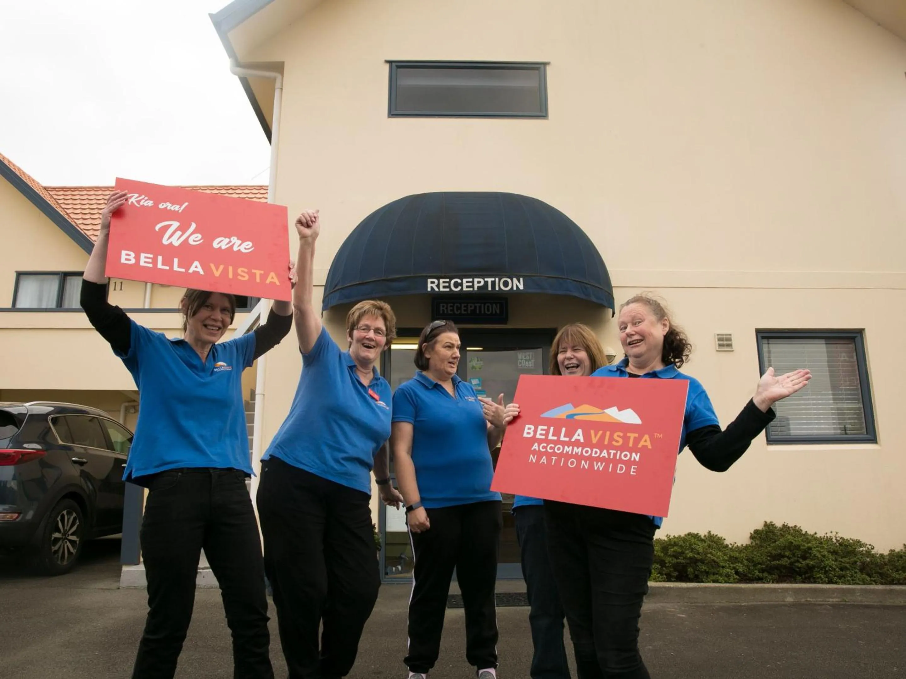 Staff in Bella Vista Motel Westport