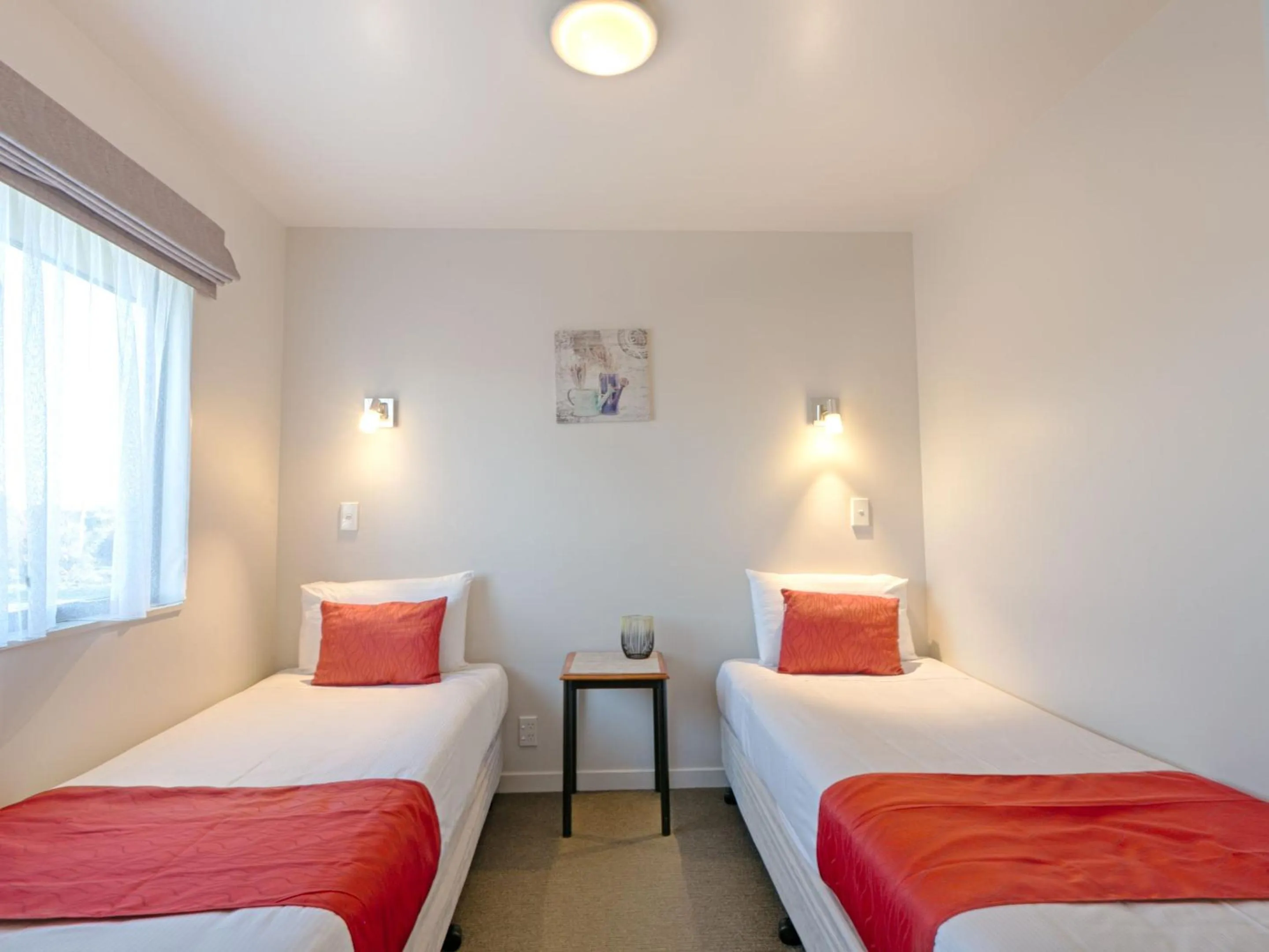 Photo of the whole room, Bed in Bella Vista Motel Westport