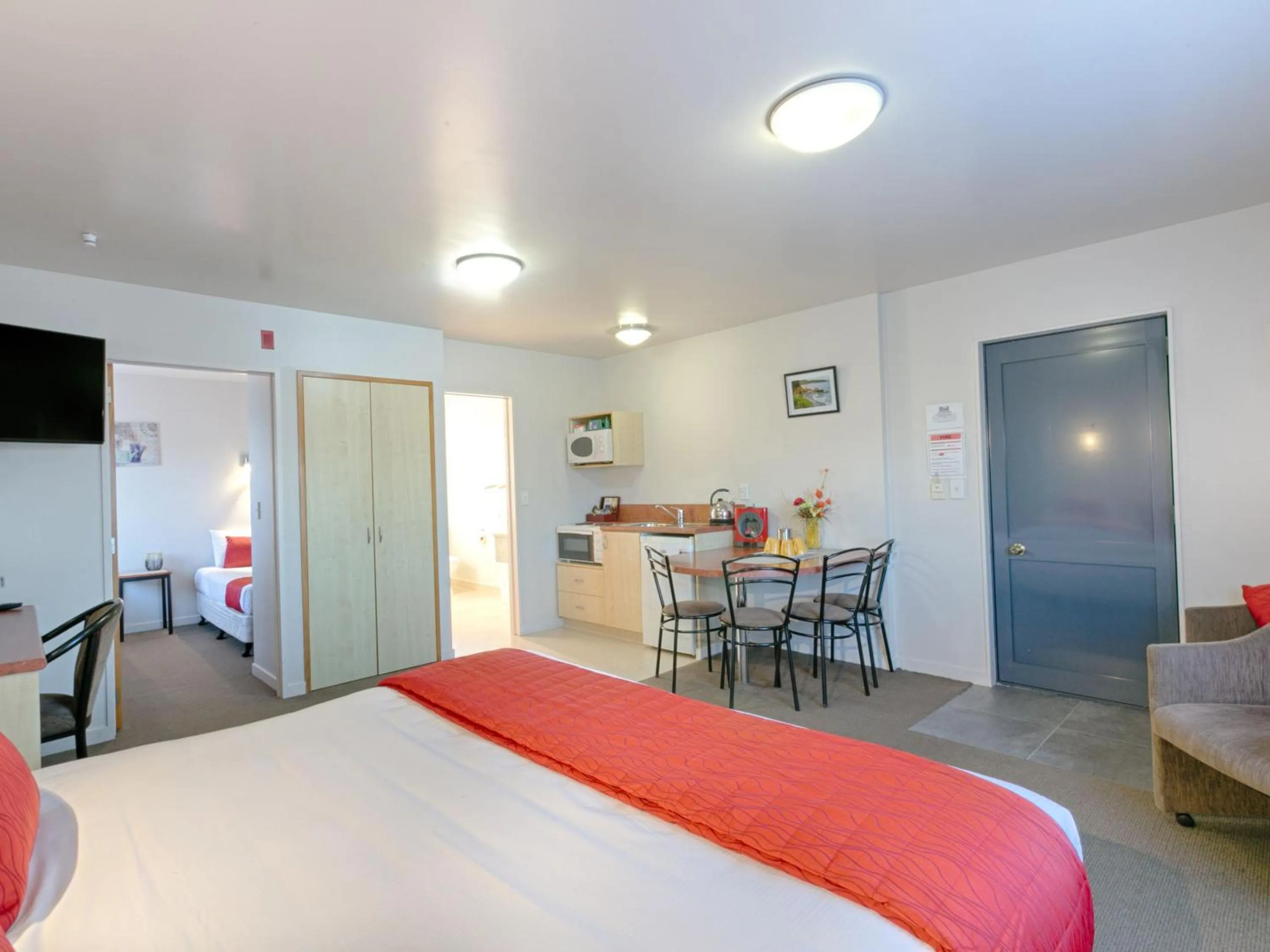 Photo of the whole room, Bed in Bella Vista Motel Westport