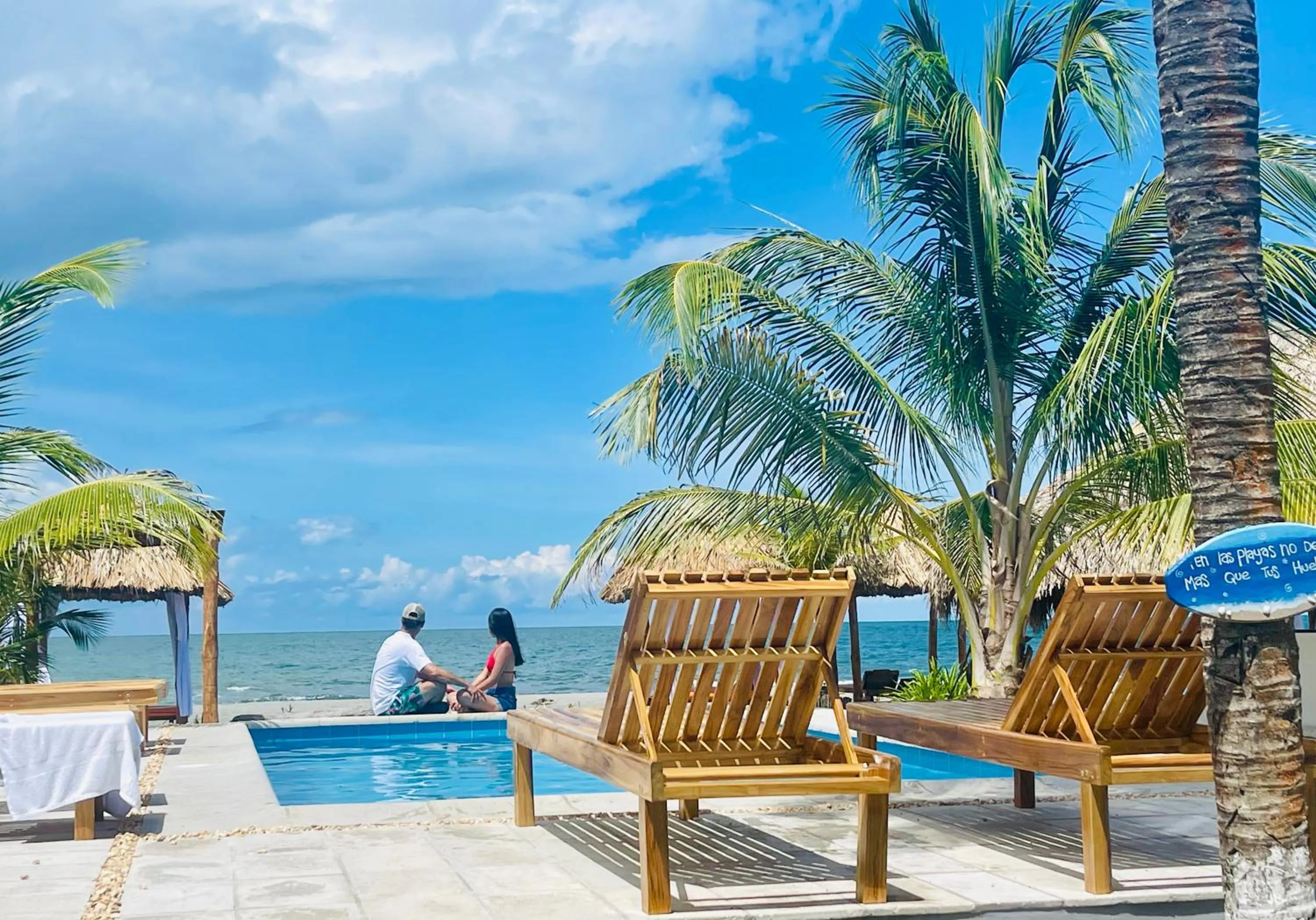 Swimming pool in Ecohotel Kocoluu