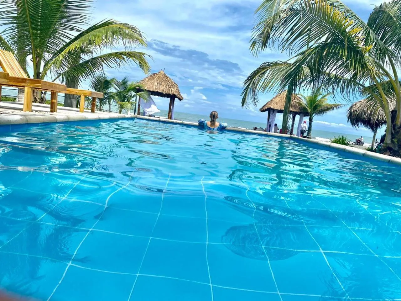 Swimming pool in Ecohotel Kocoluu