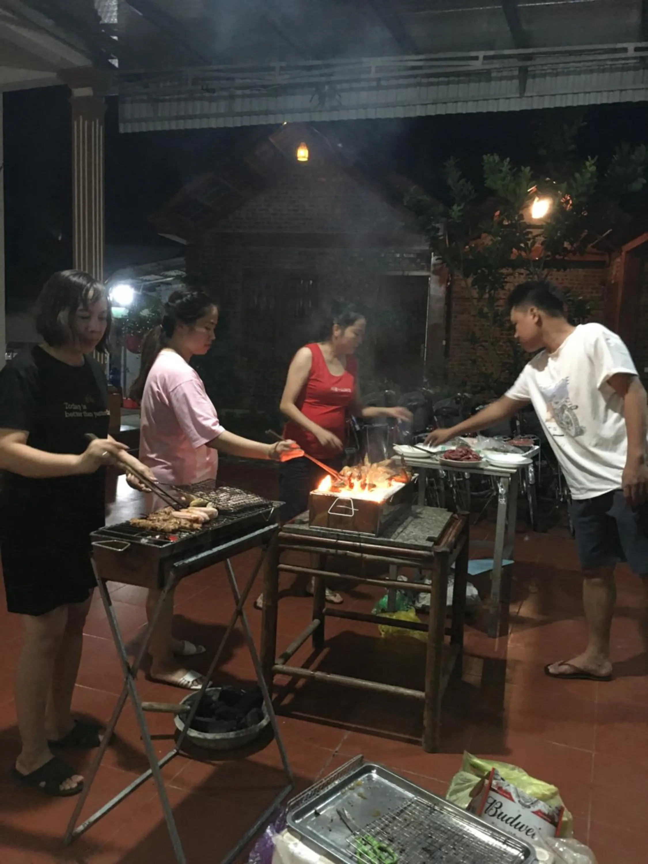 People in Tam Coc Thanh Dat Homestay