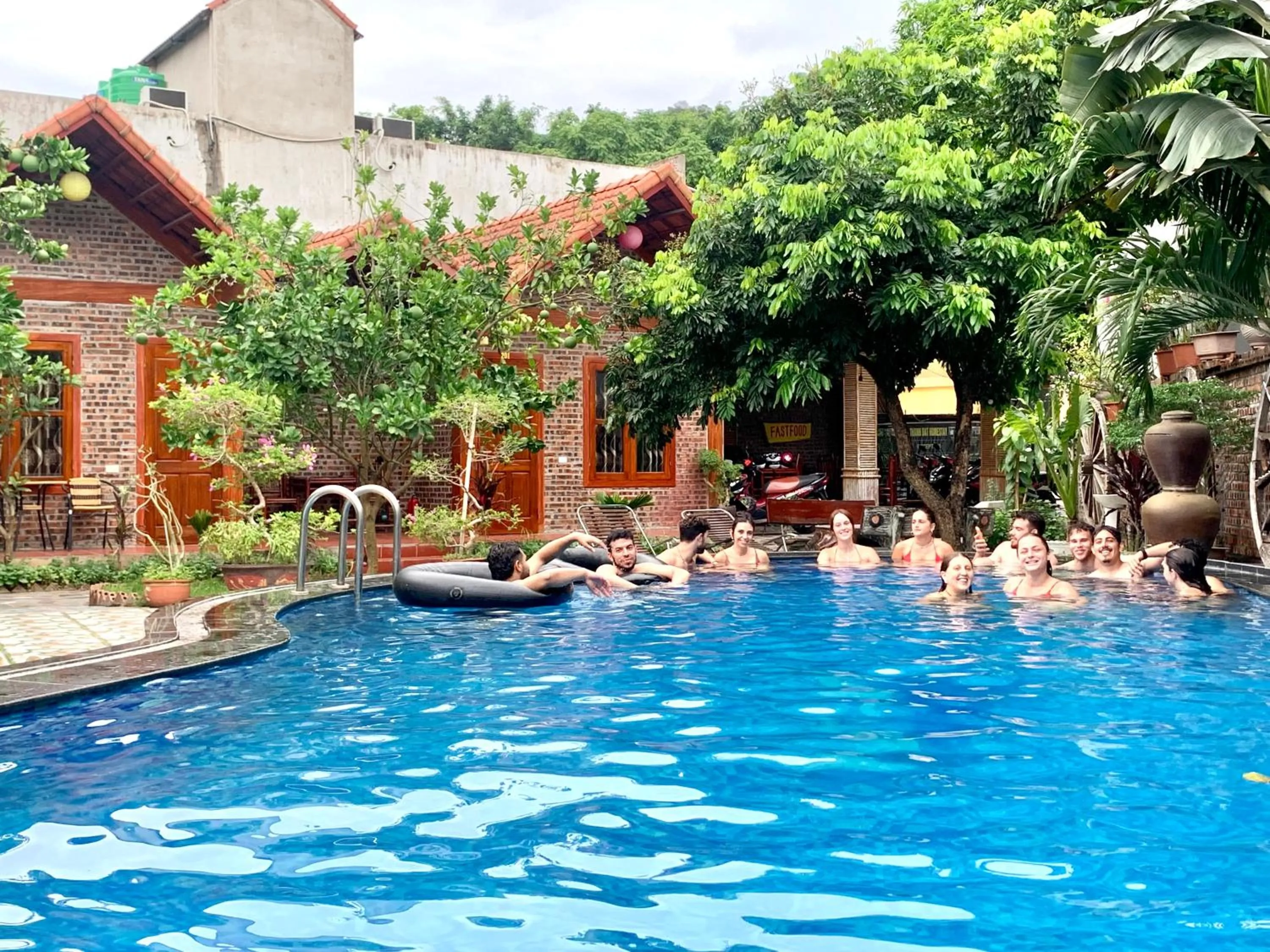 Pool view in Tam Coc Thanh Dat Homestay