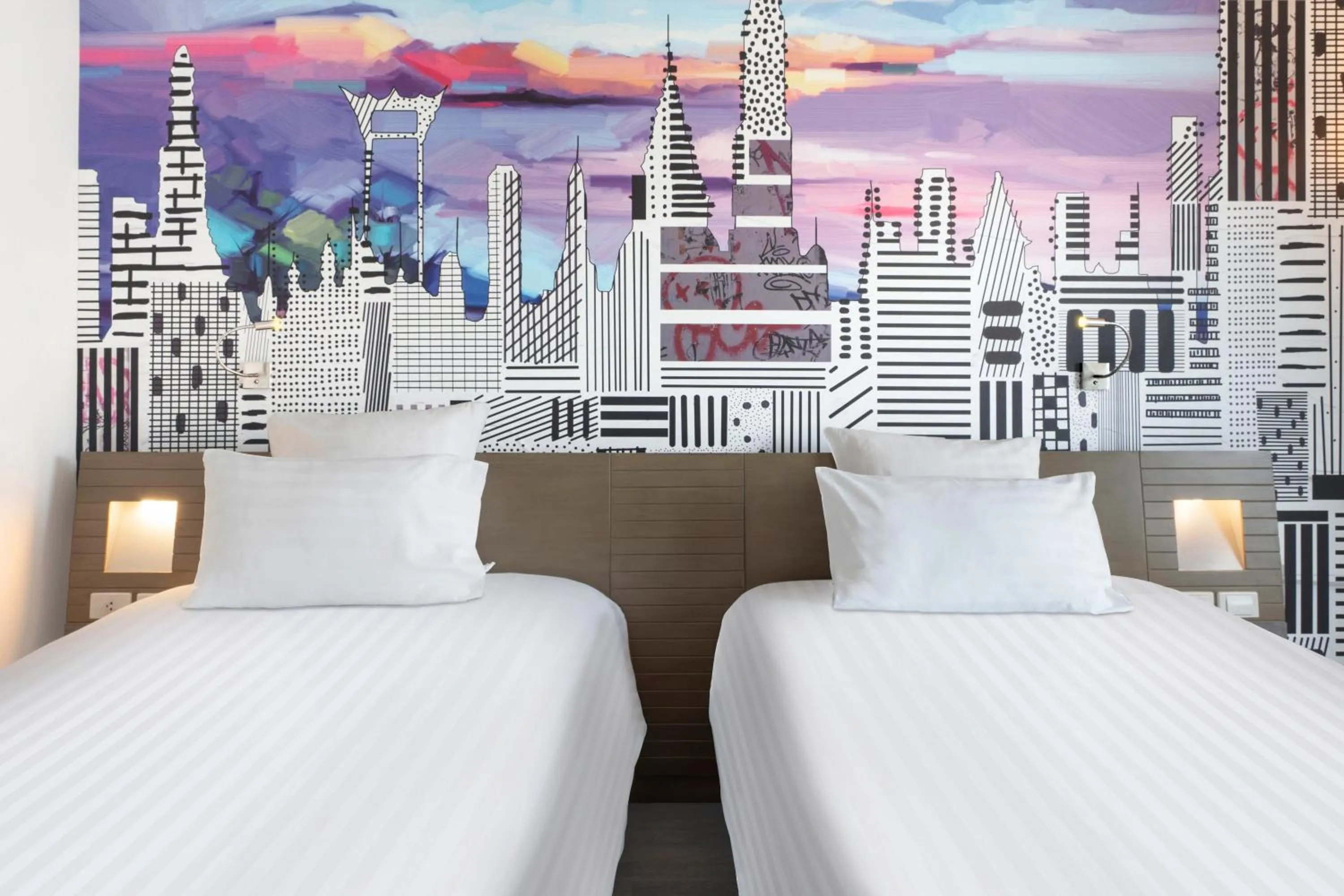 Bed in Novotel Bangkok on Siam Square