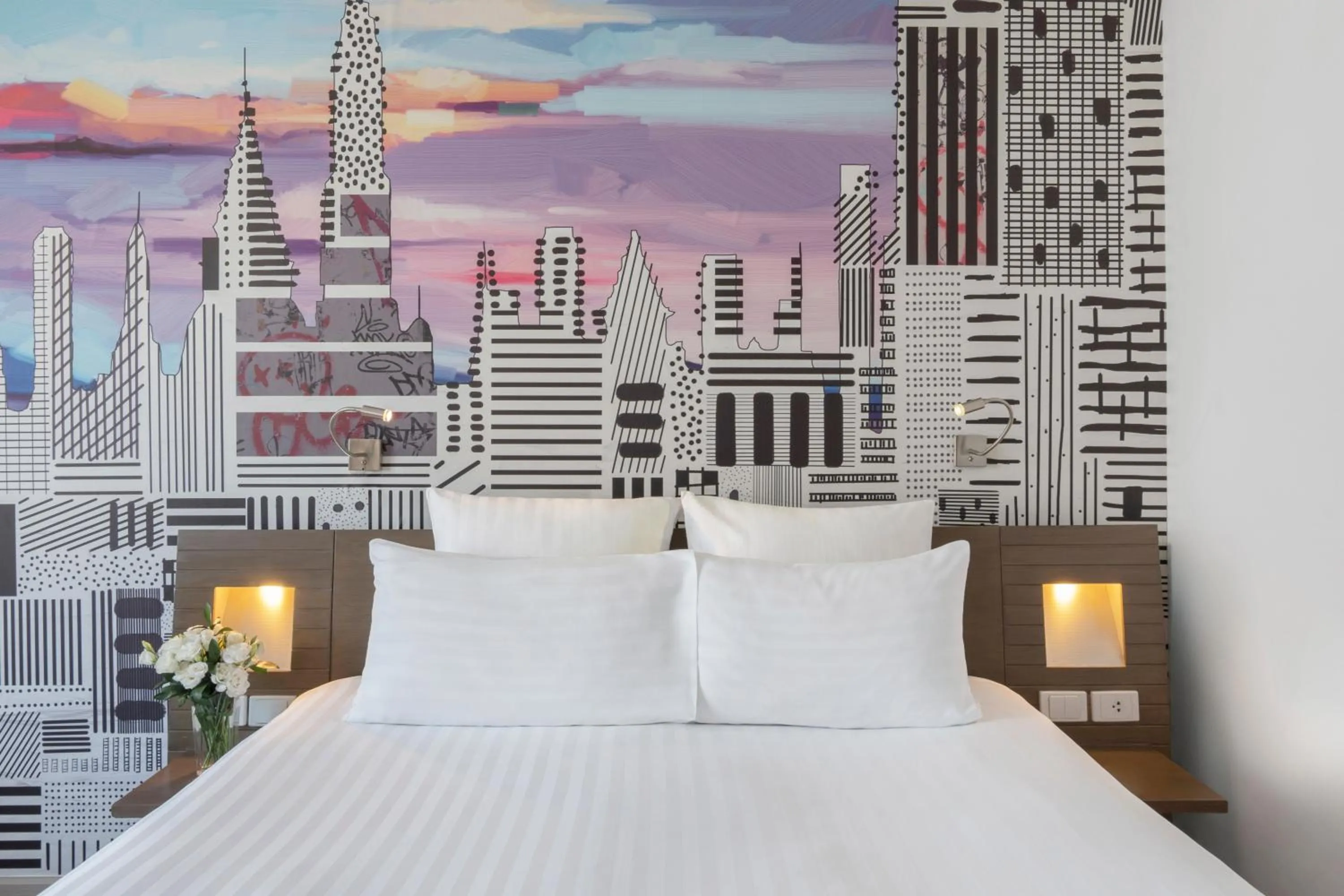 Bed in Novotel Bangkok on Siam Square