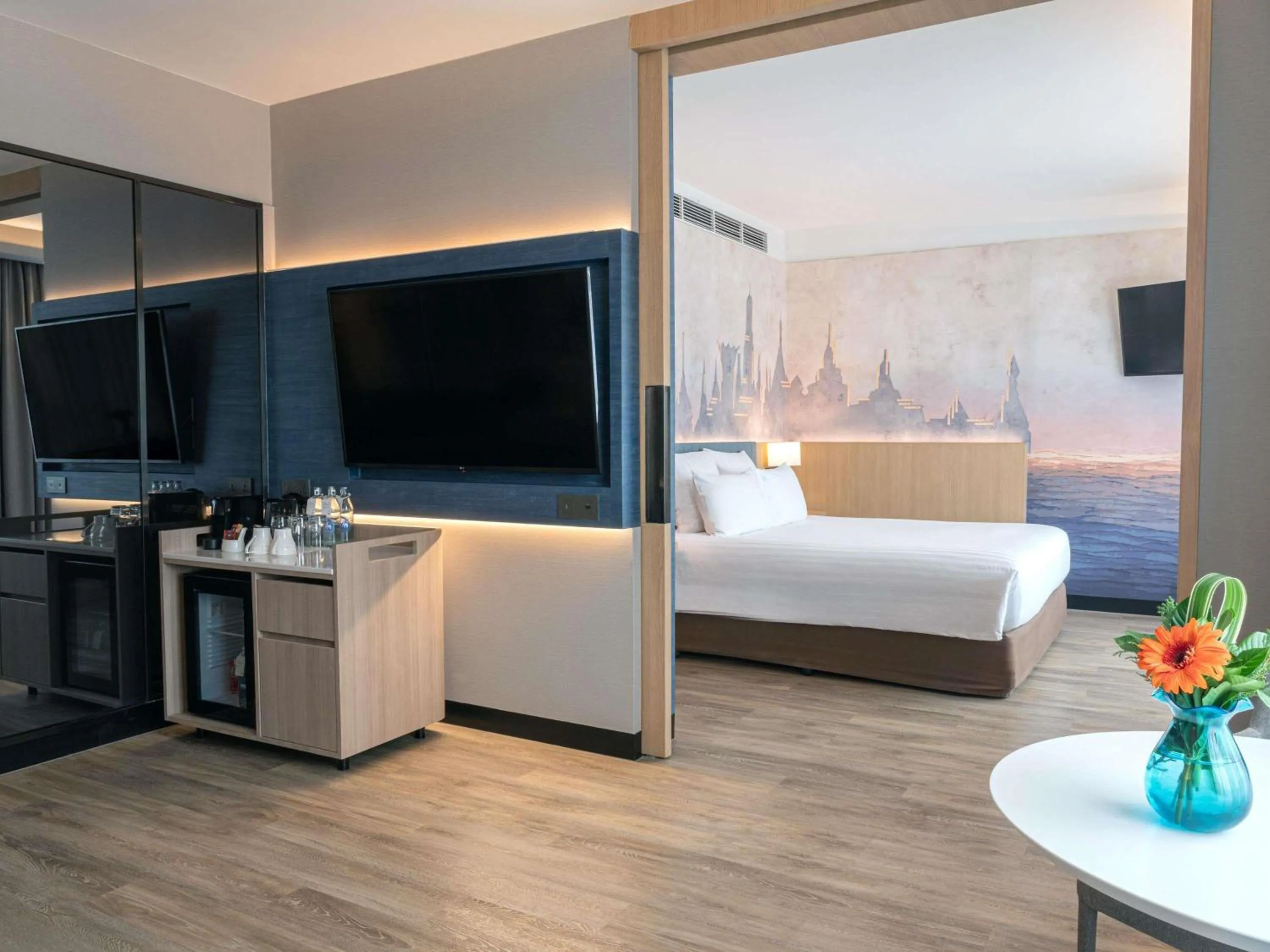 Bedroom, Bed in Novotel Bangkok on Siam Square