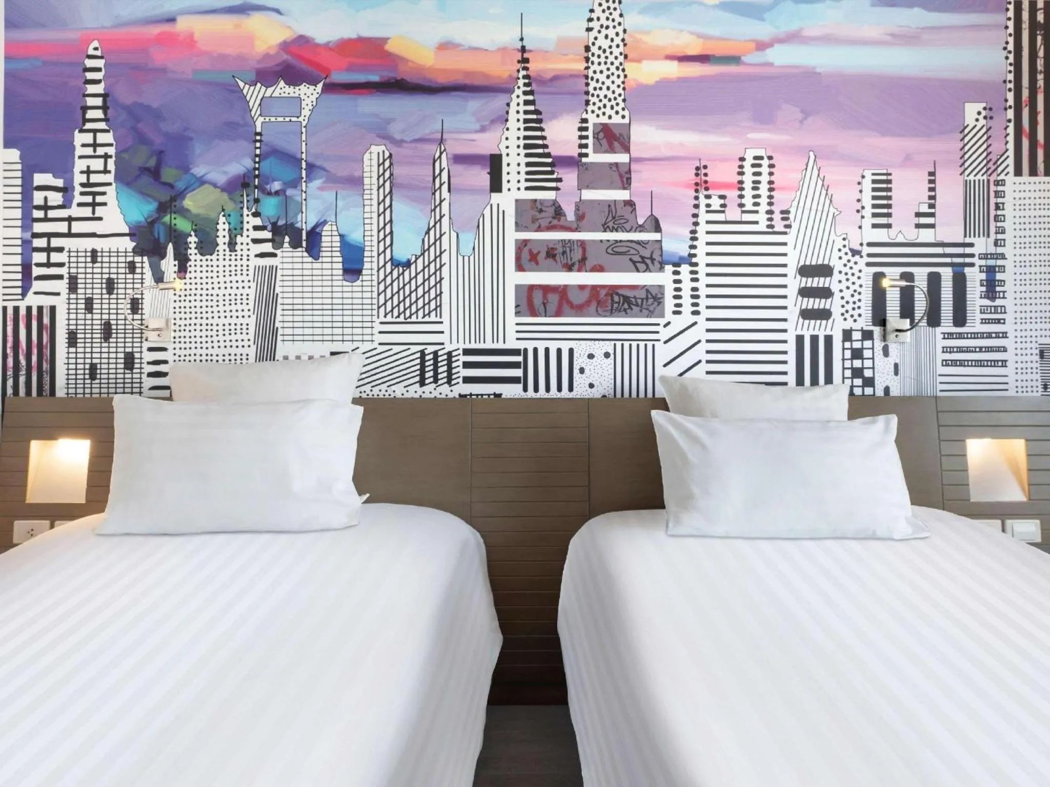 Bed in Novotel Bangkok on Siam Square