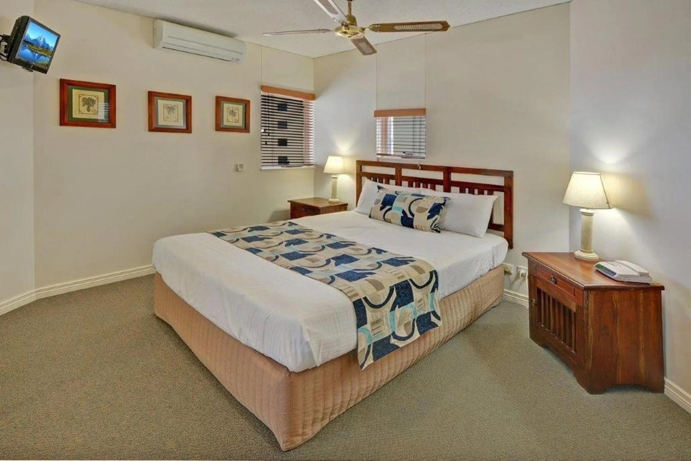 Bedroom, Bed in Raffles Mooloolaba