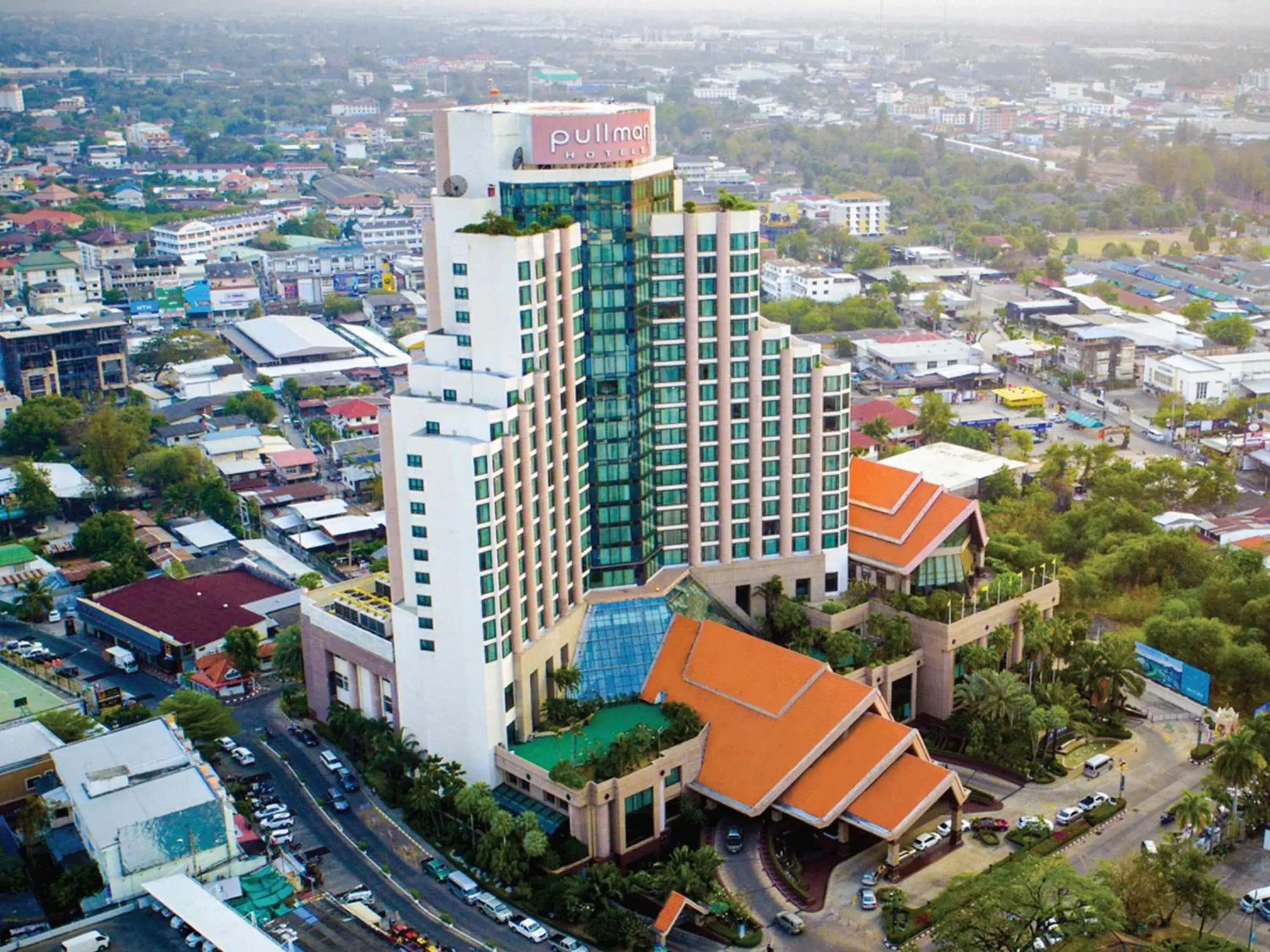 Property building in Pullman Khon Kaen Raja Orchid Property building in Pullman Khon Kaen Raja Orchid